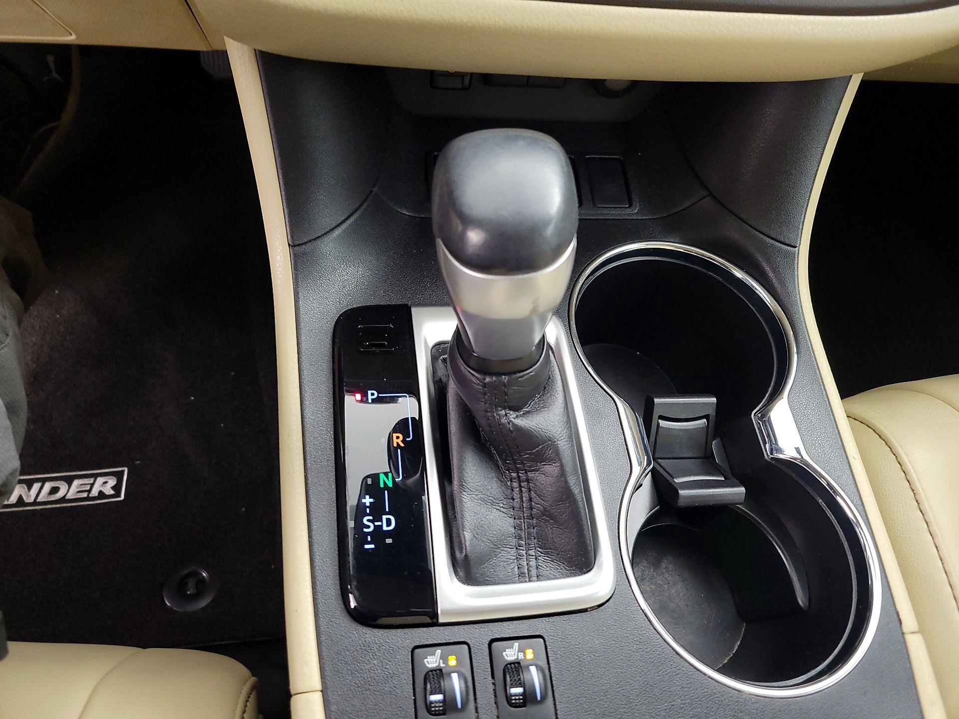 Thumbnail: 2018 Toyota Highlander - 18