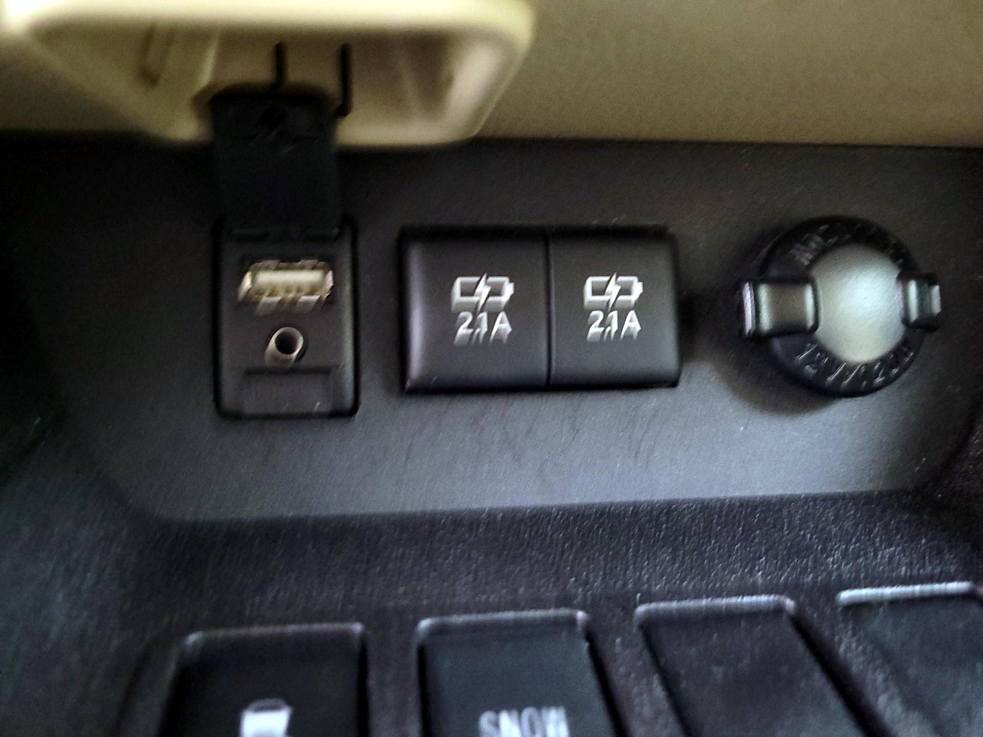 Thumbnail: 2018 Toyota Highlander - 19