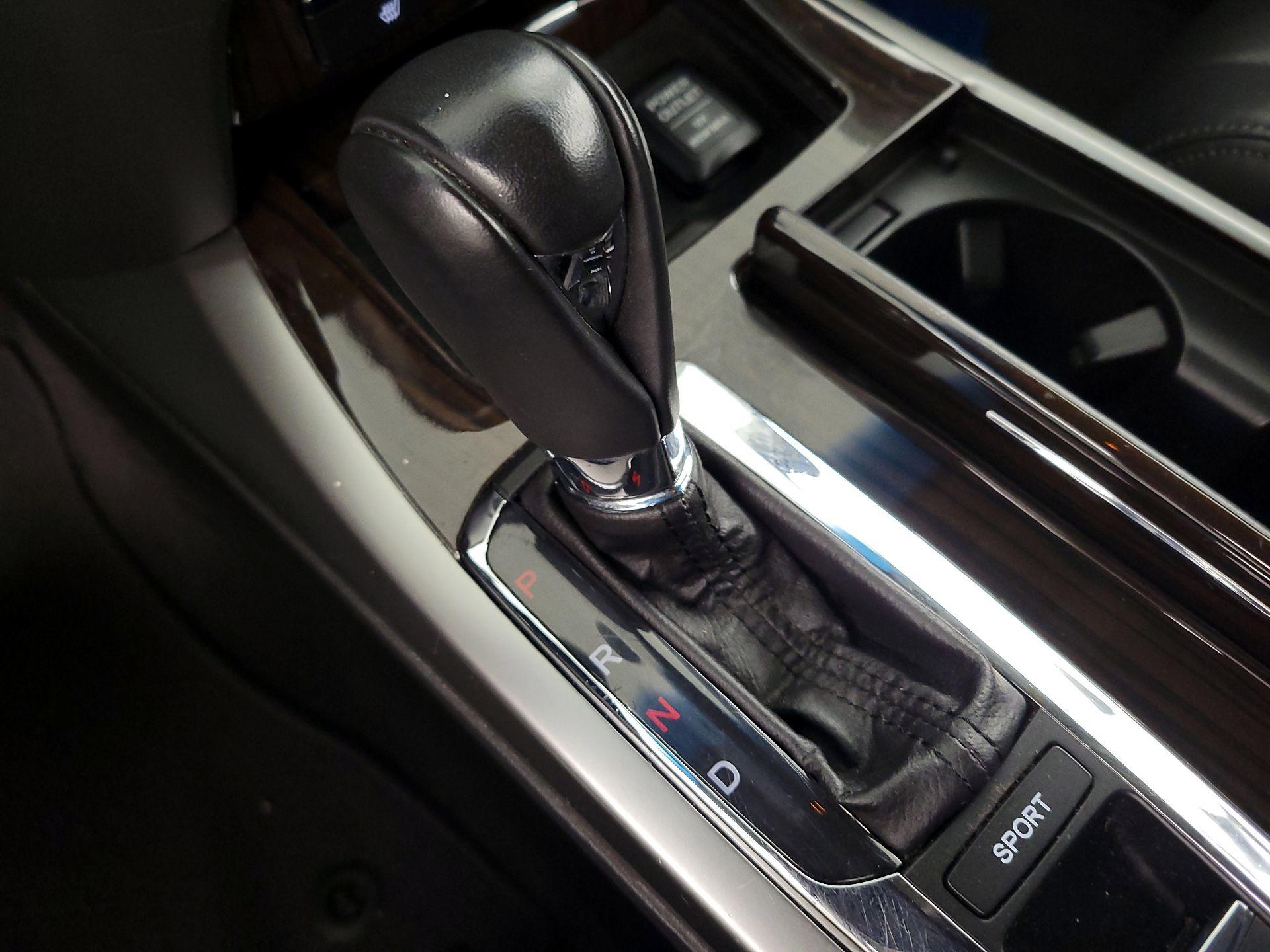 Thumbnail: 2014 Acura RLX - 18