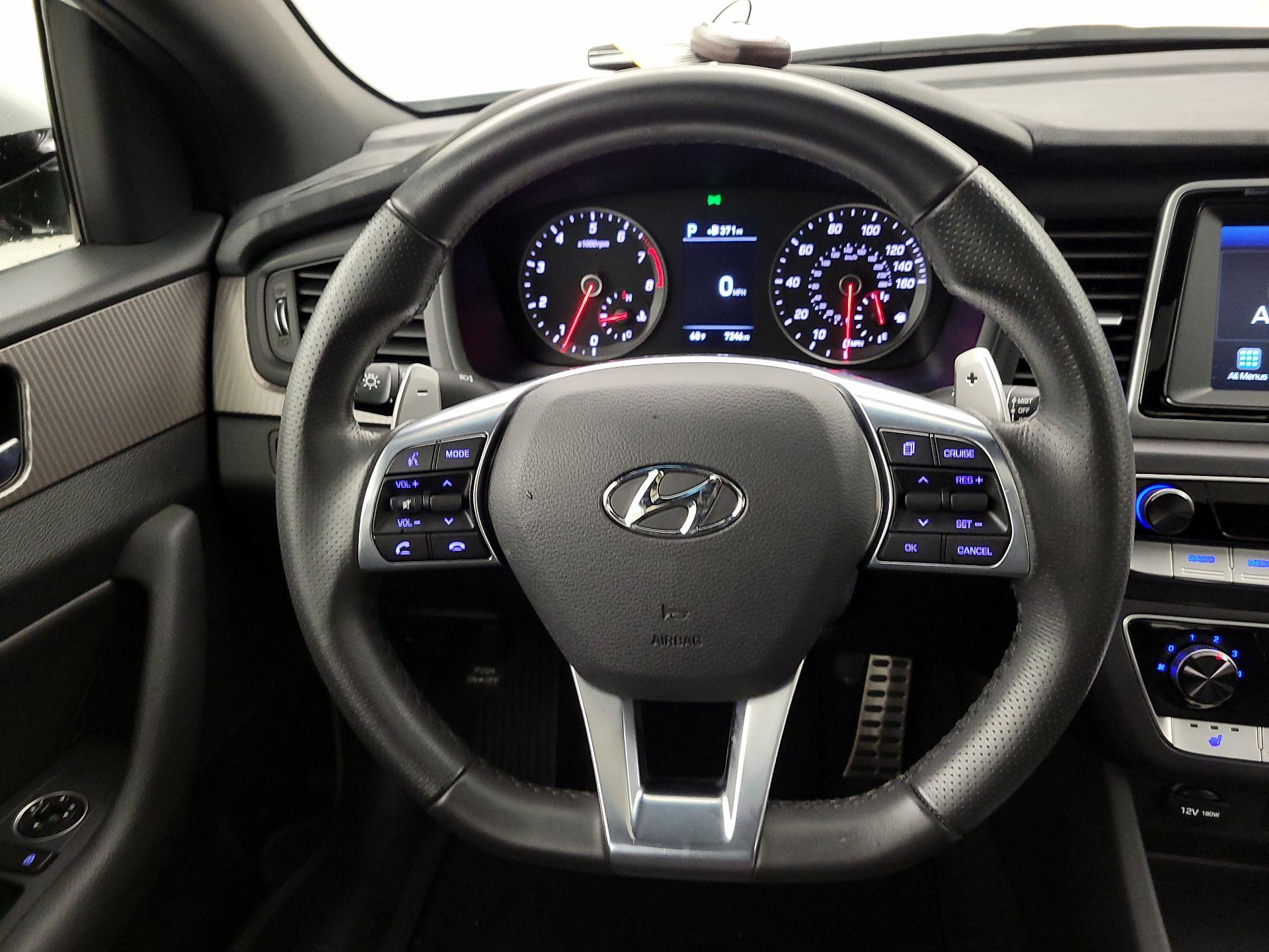 Thumbnail: 2018 Hyundai Sonata - 10