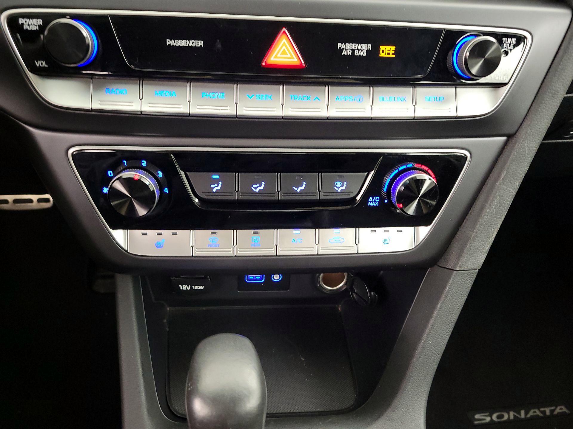 Thumbnail: 2018 Hyundai Sonata - 16