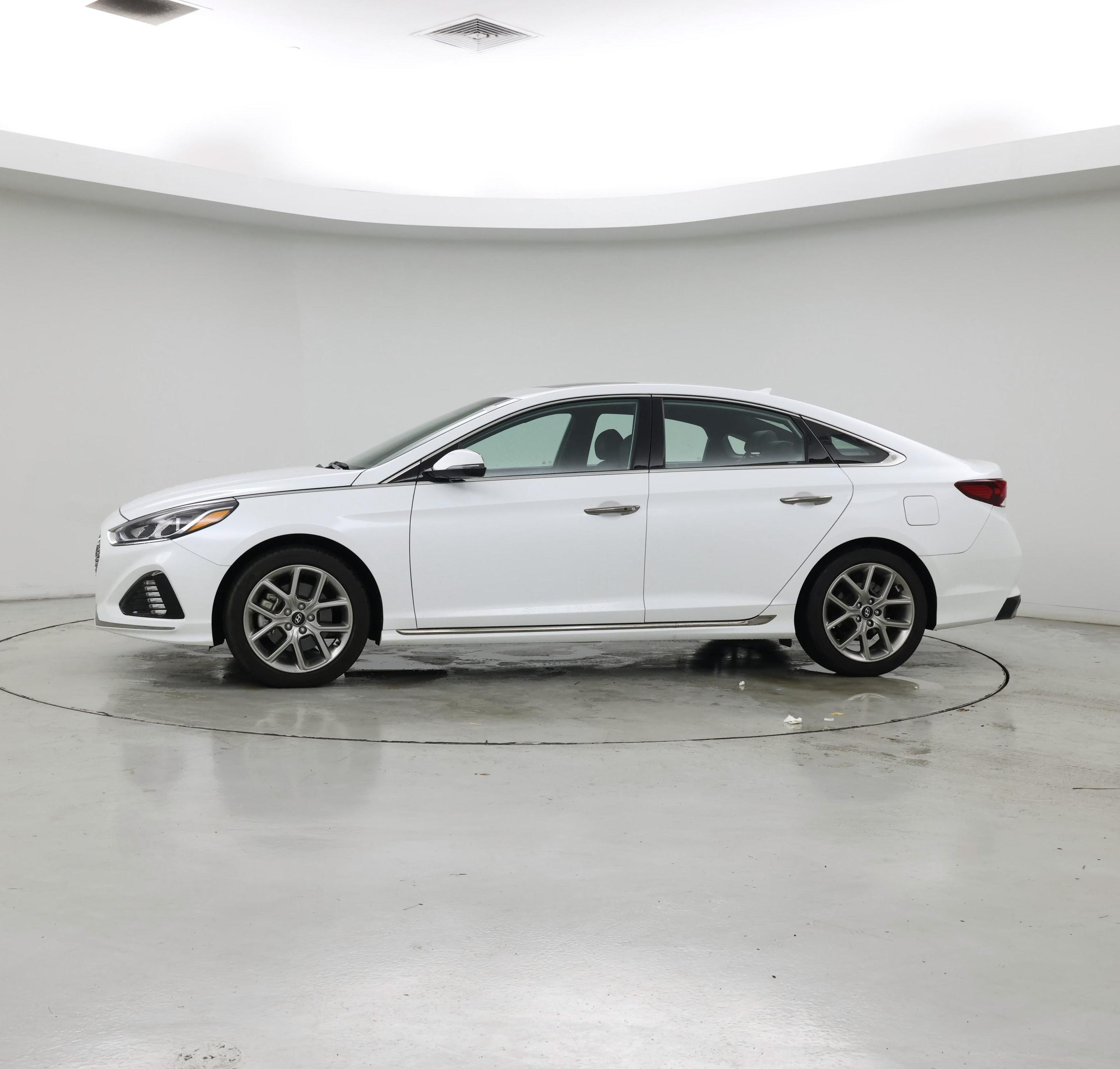 Thumbnail: 2018 Hyundai Sonata - 3