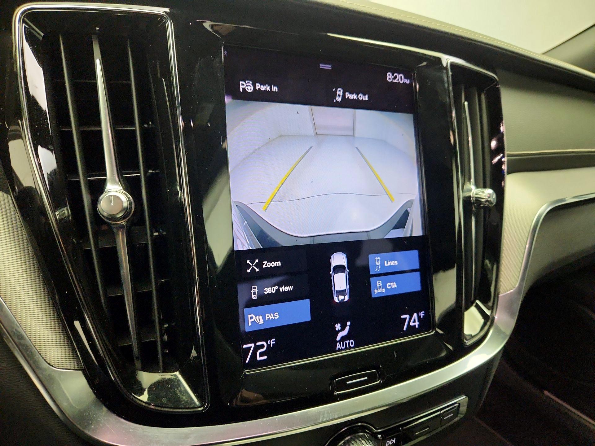 Thumbnail: 2022 Volvo S60 - 15