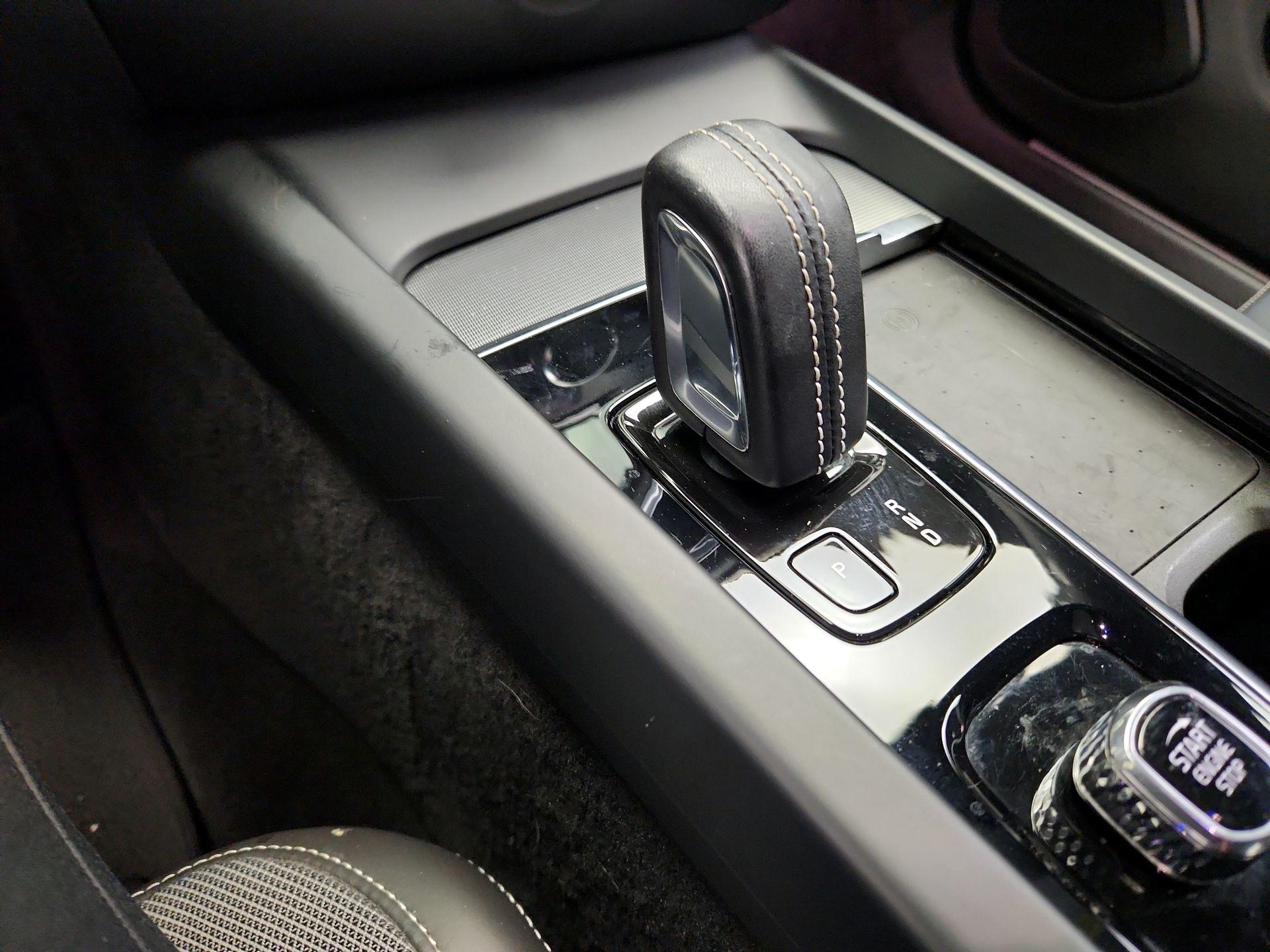 Thumbnail: 2022 Volvo S60 - 18