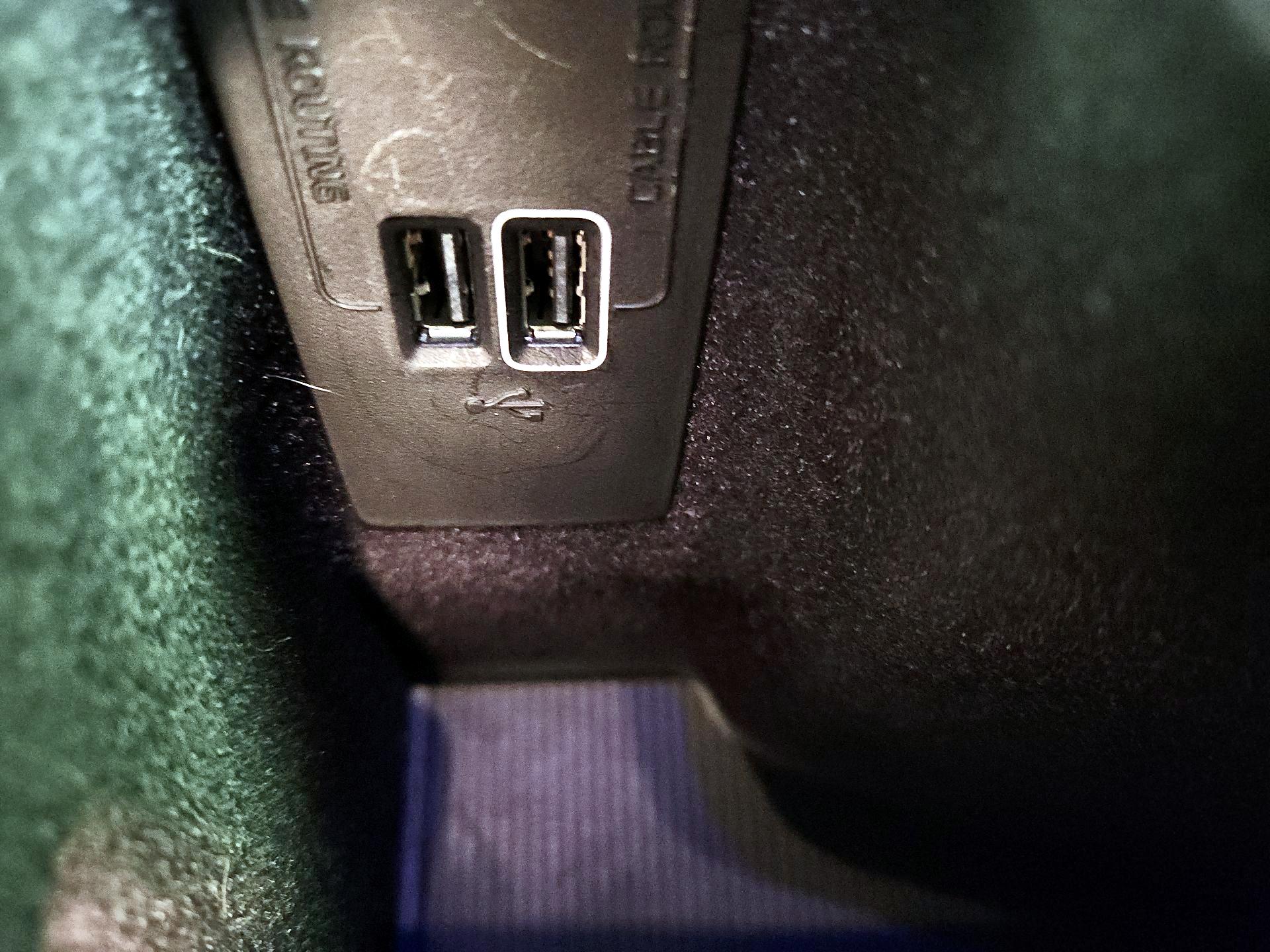 Thumbnail: 2022 Volvo S60 - 19