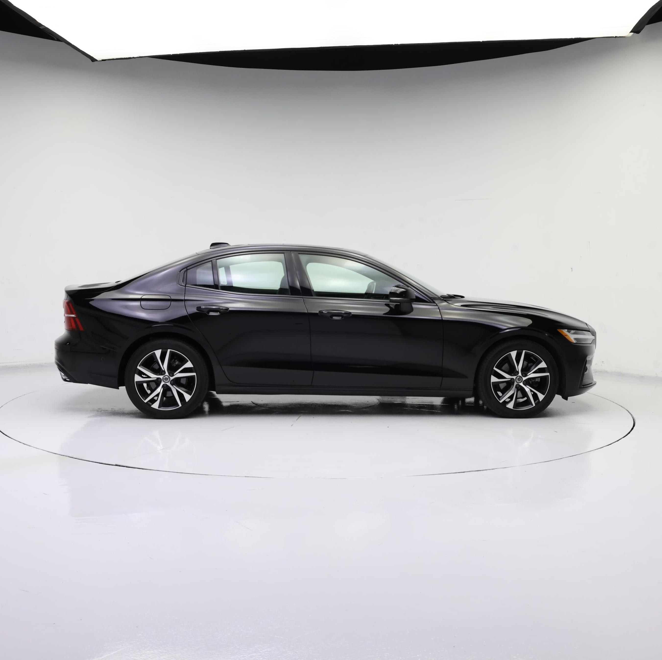 Thumbnail: 2022 Volvo S60 - 7