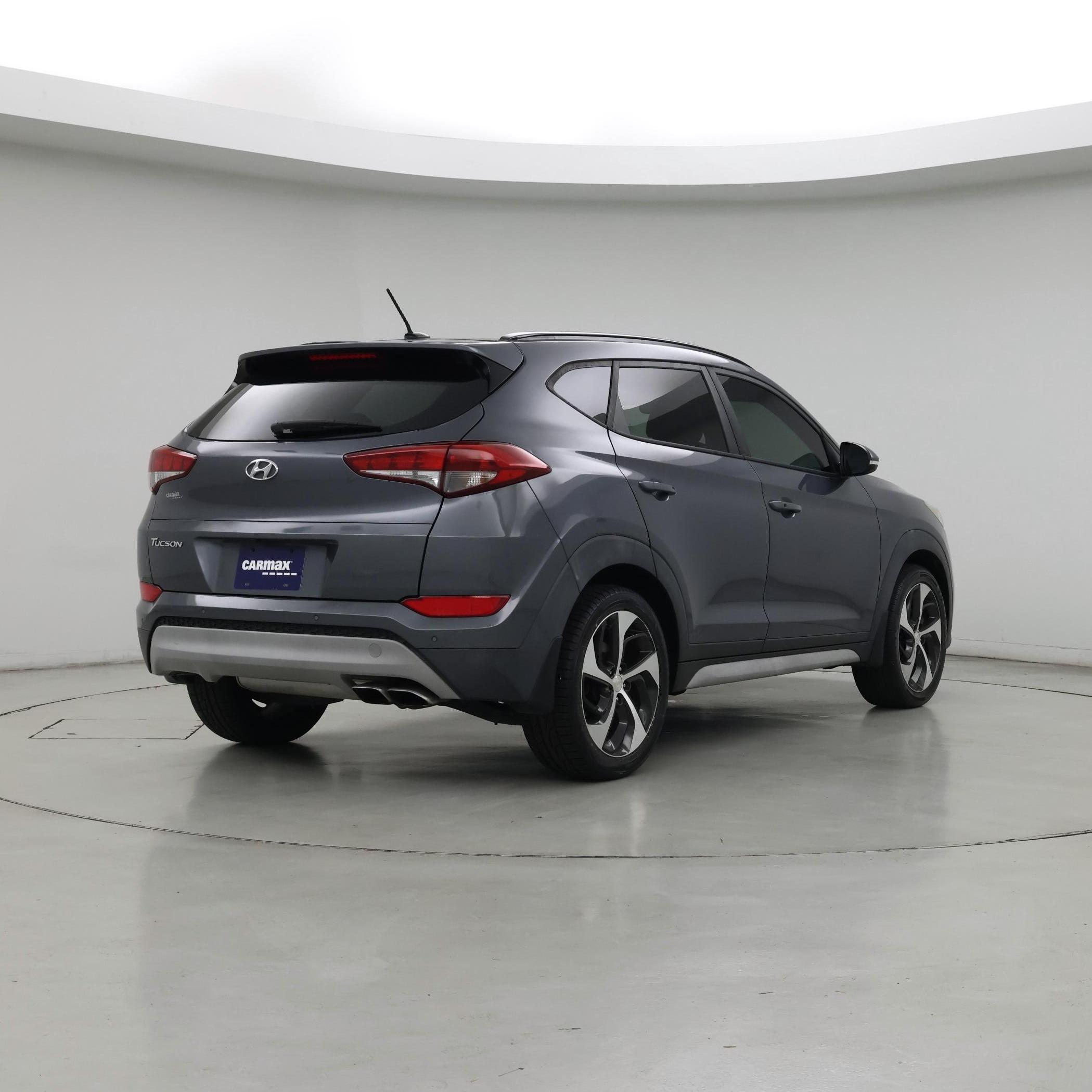 Thumbnail: 2017 Hyundai Tucson - 8