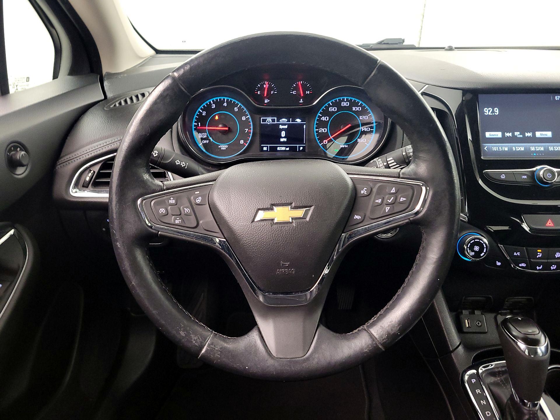 Thumbnail: 2018 Chevrolet Cruze - 10