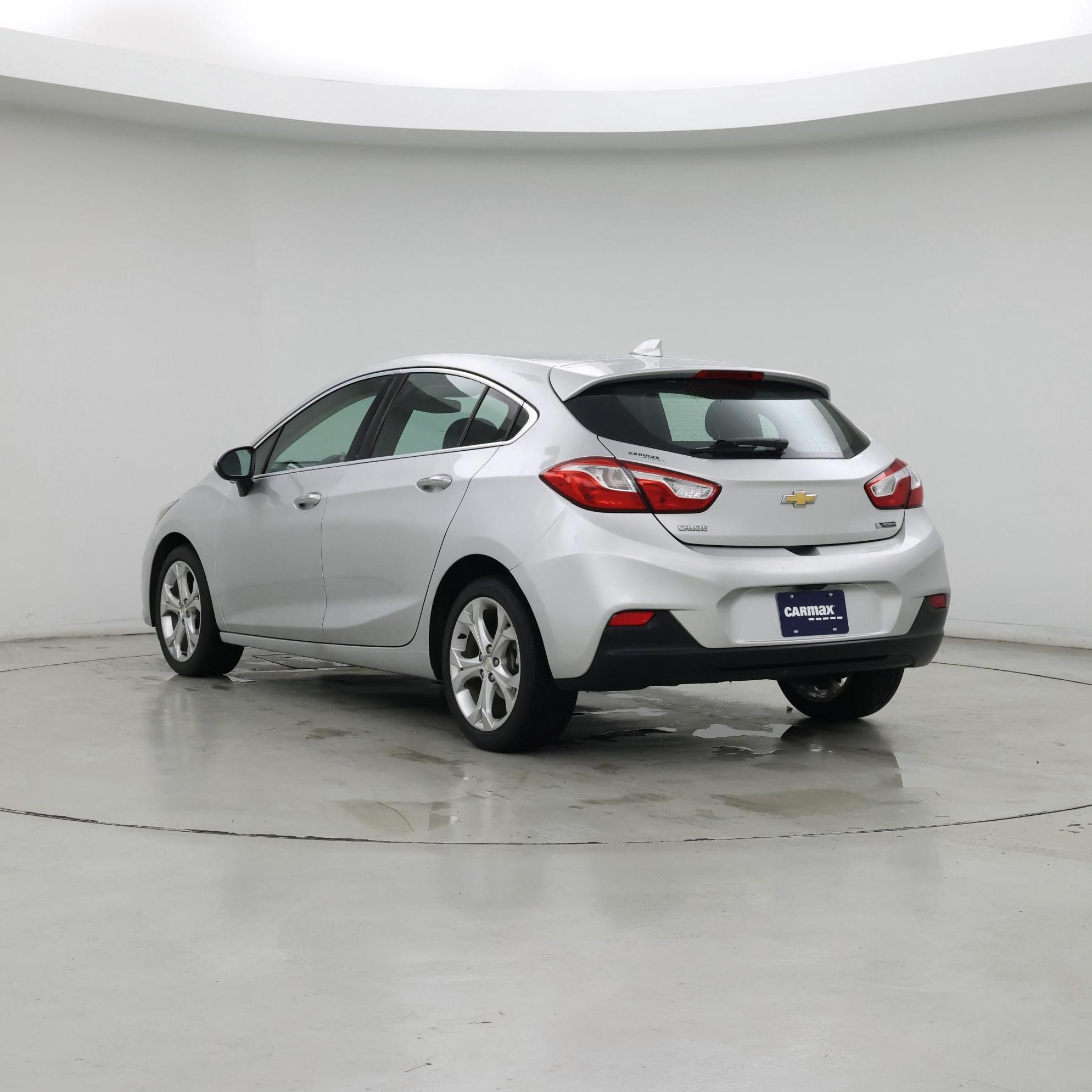 Thumbnail: 2018 Chevrolet Cruze - 2