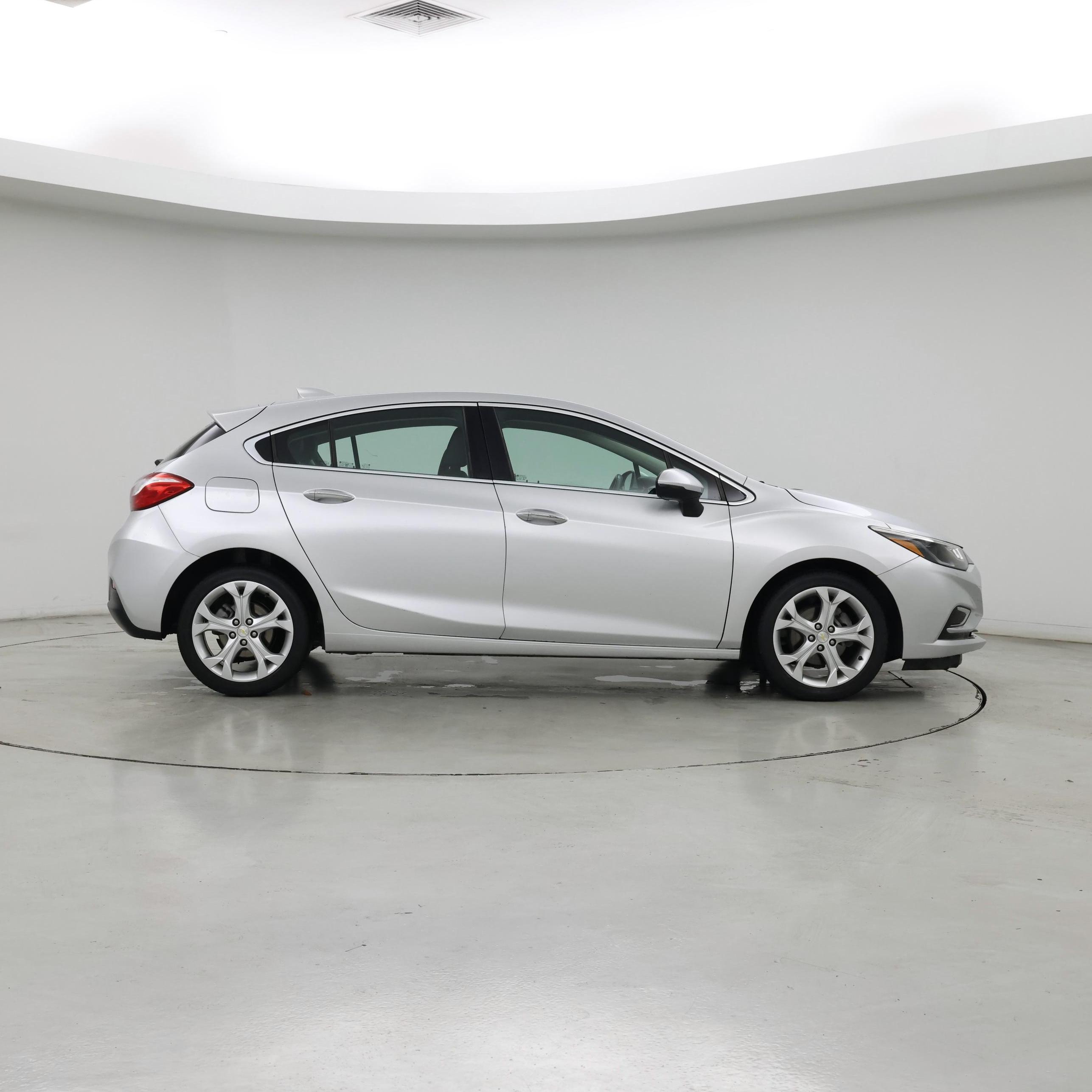 Thumbnail: 2018 Chevrolet Cruze - 7