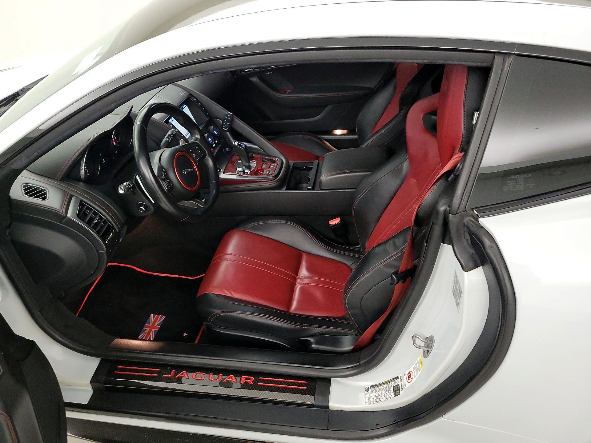 Thumbnail: 2016 Jaguar F-Type - 11