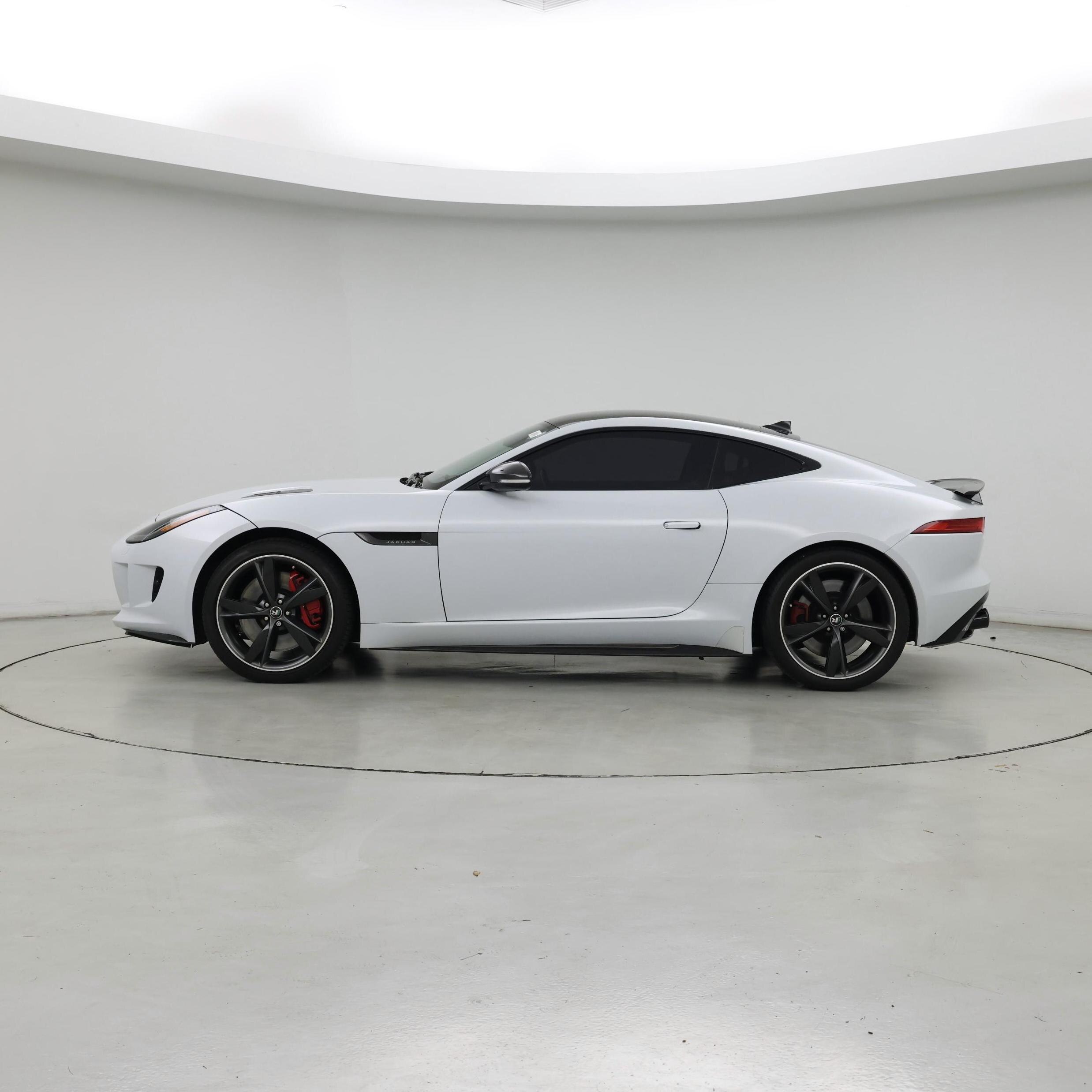 Thumbnail: 2016 Jaguar F-Type - 3