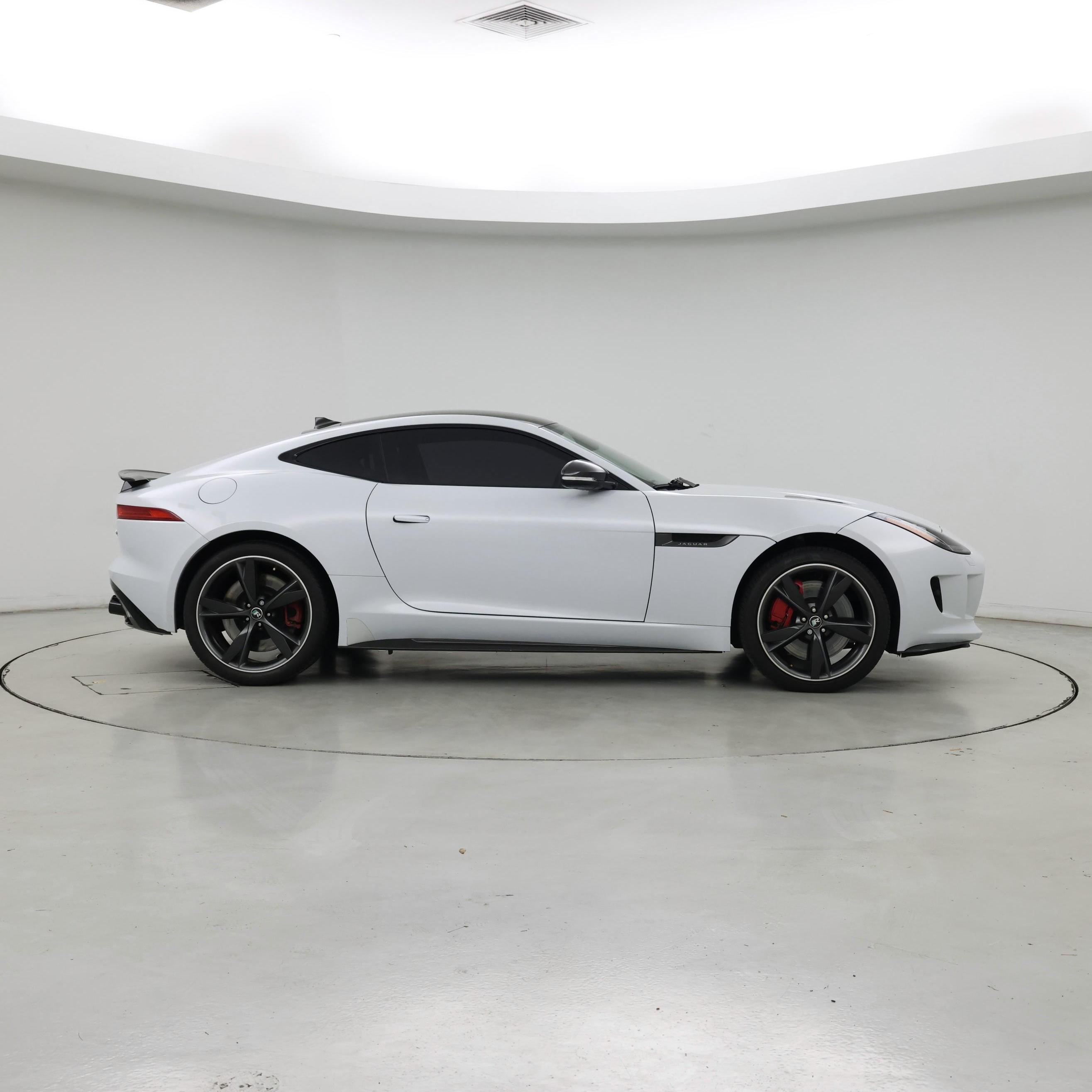 Thumbnail: 2016 Jaguar F-Type - 7