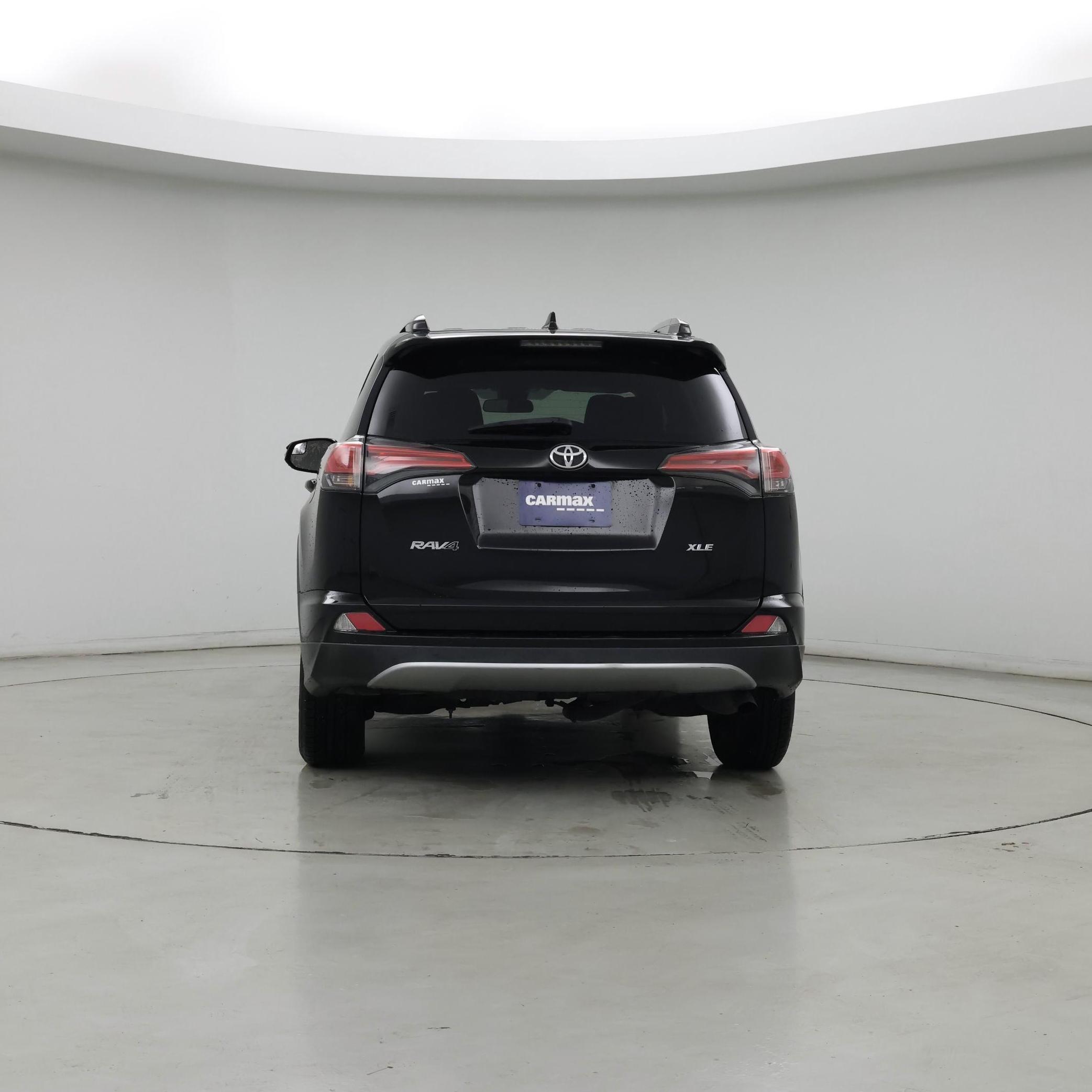 Thumbnail: 2017 Toyota RAV4 - 6