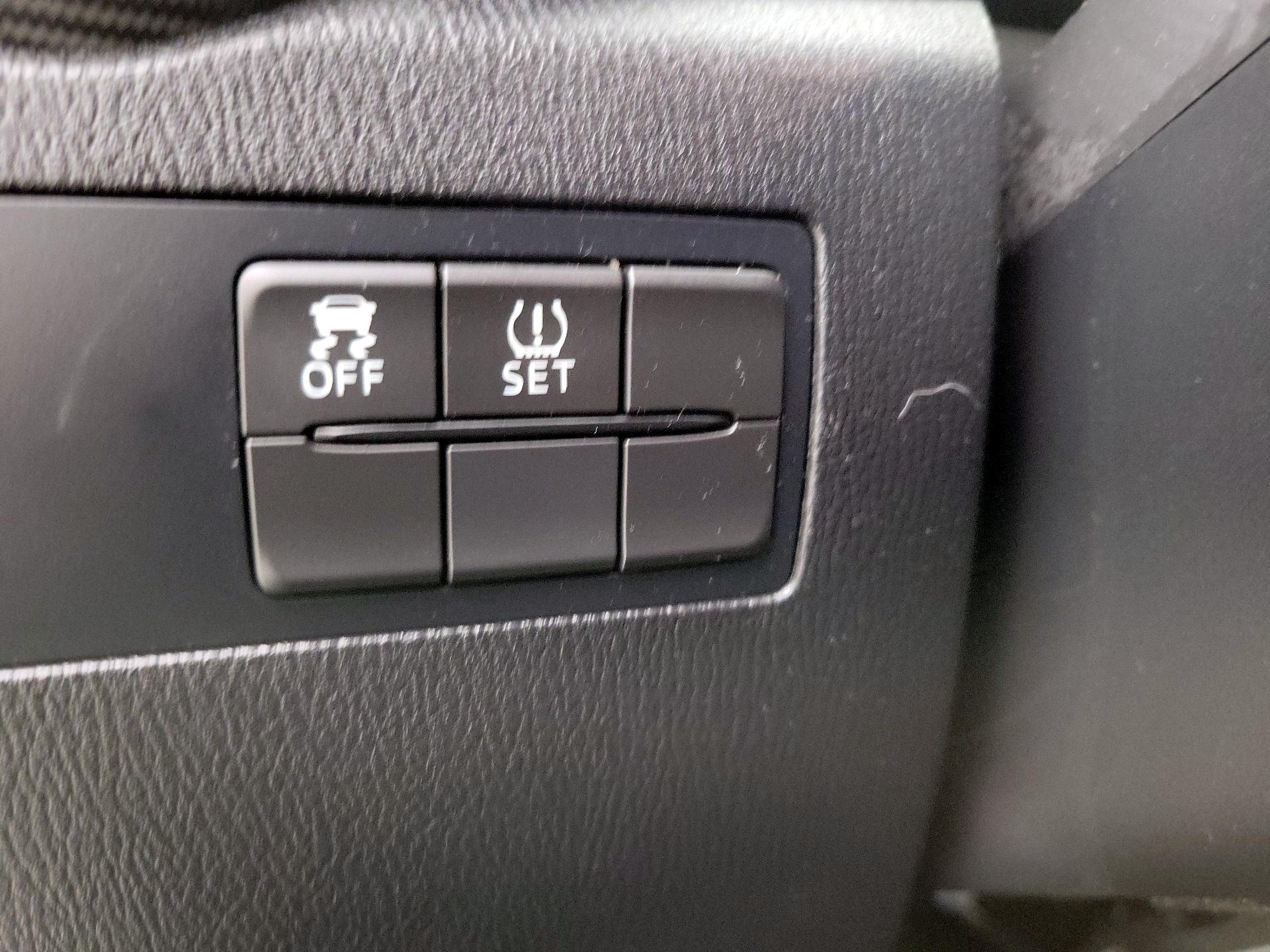 Thumbnail: 2016 Scion iA - 13