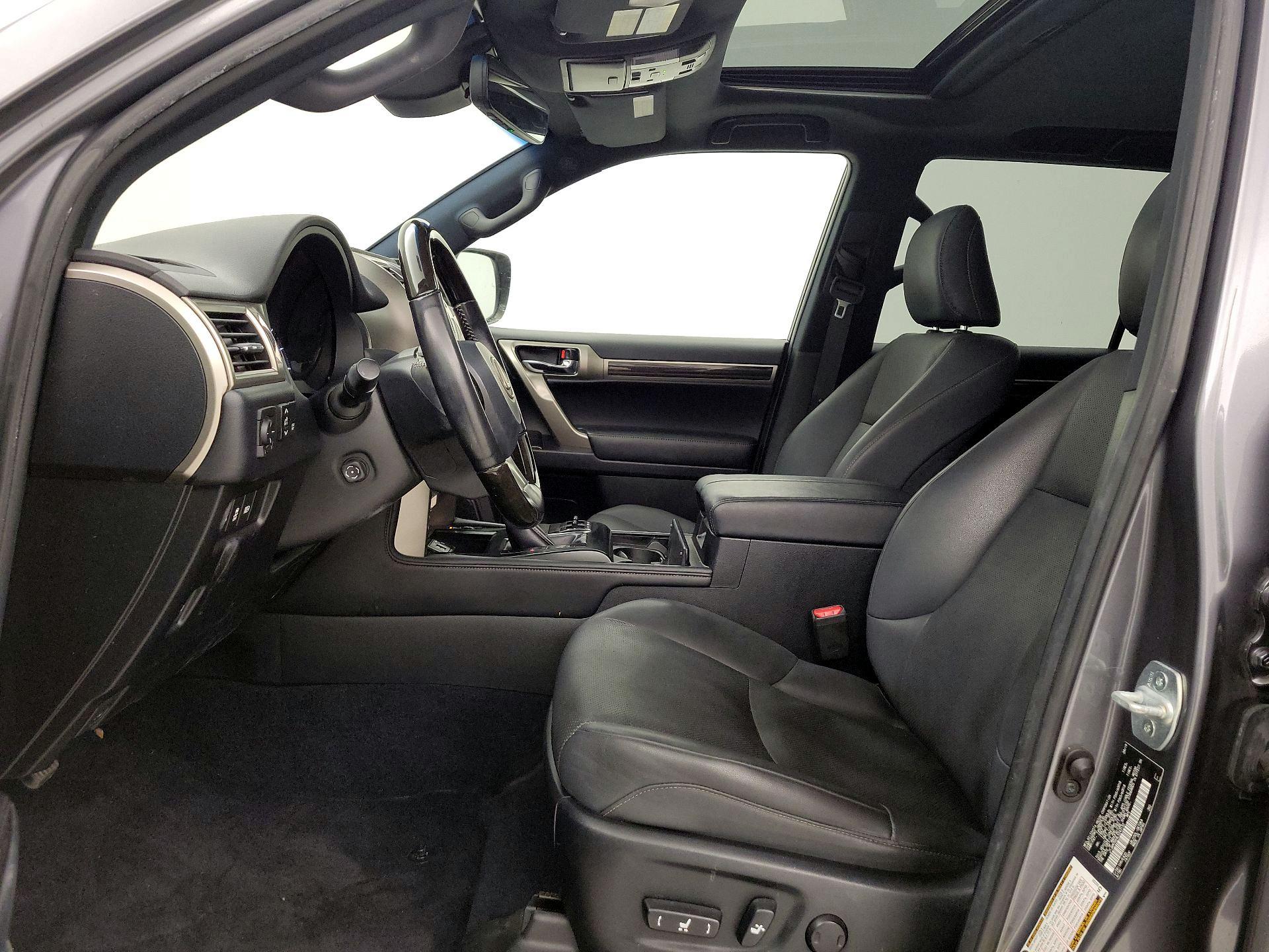 Thumbnail: 2020 Lexus GX - 11