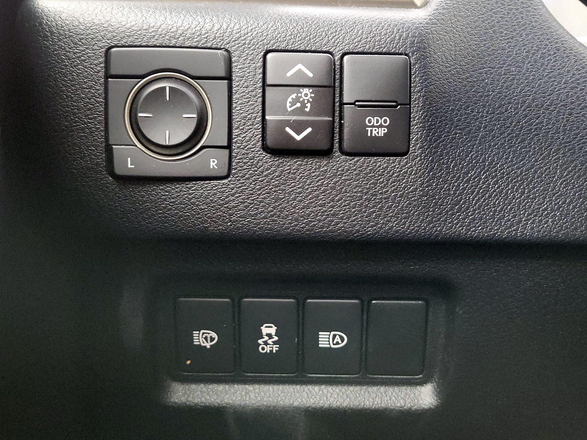 Thumbnail: 2020 Lexus GX - 13