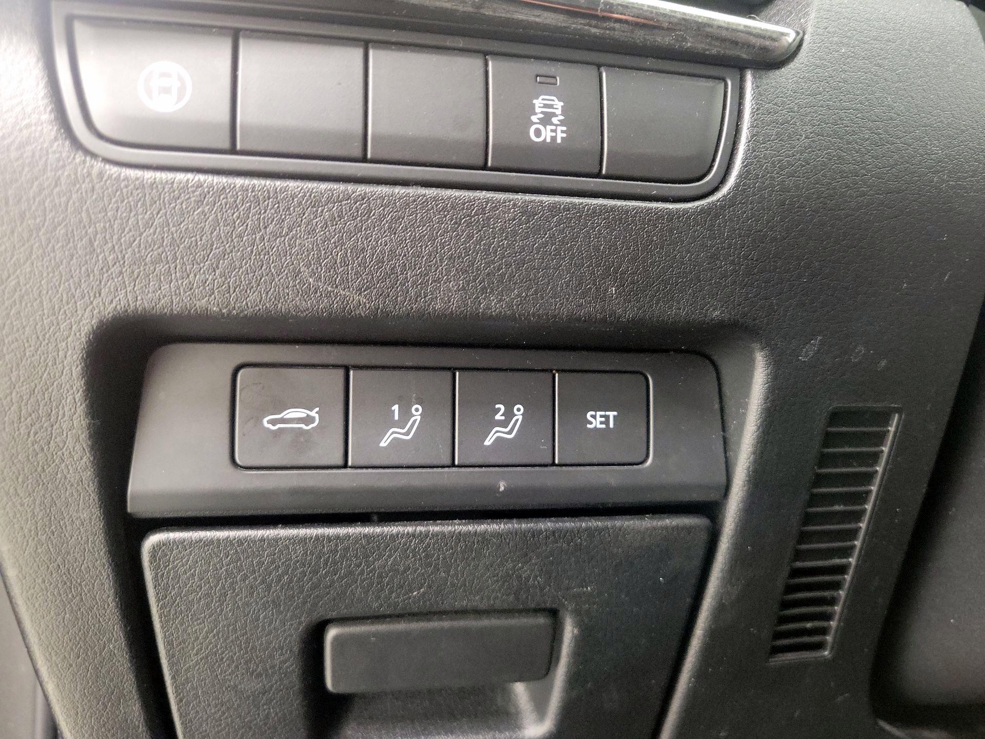 Thumbnail: 2019 Mazda Mazda3 - 13