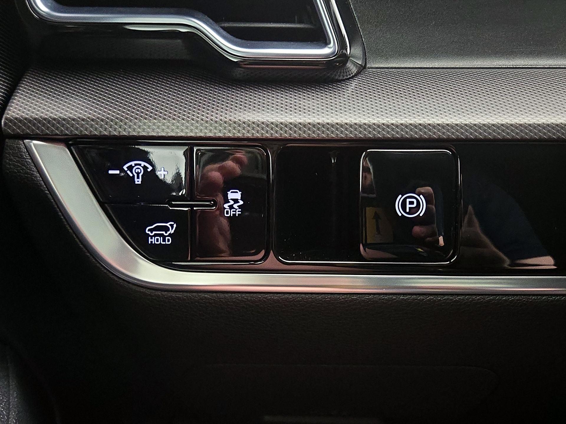 Thumbnail: 2023 Kia Sportage - 13