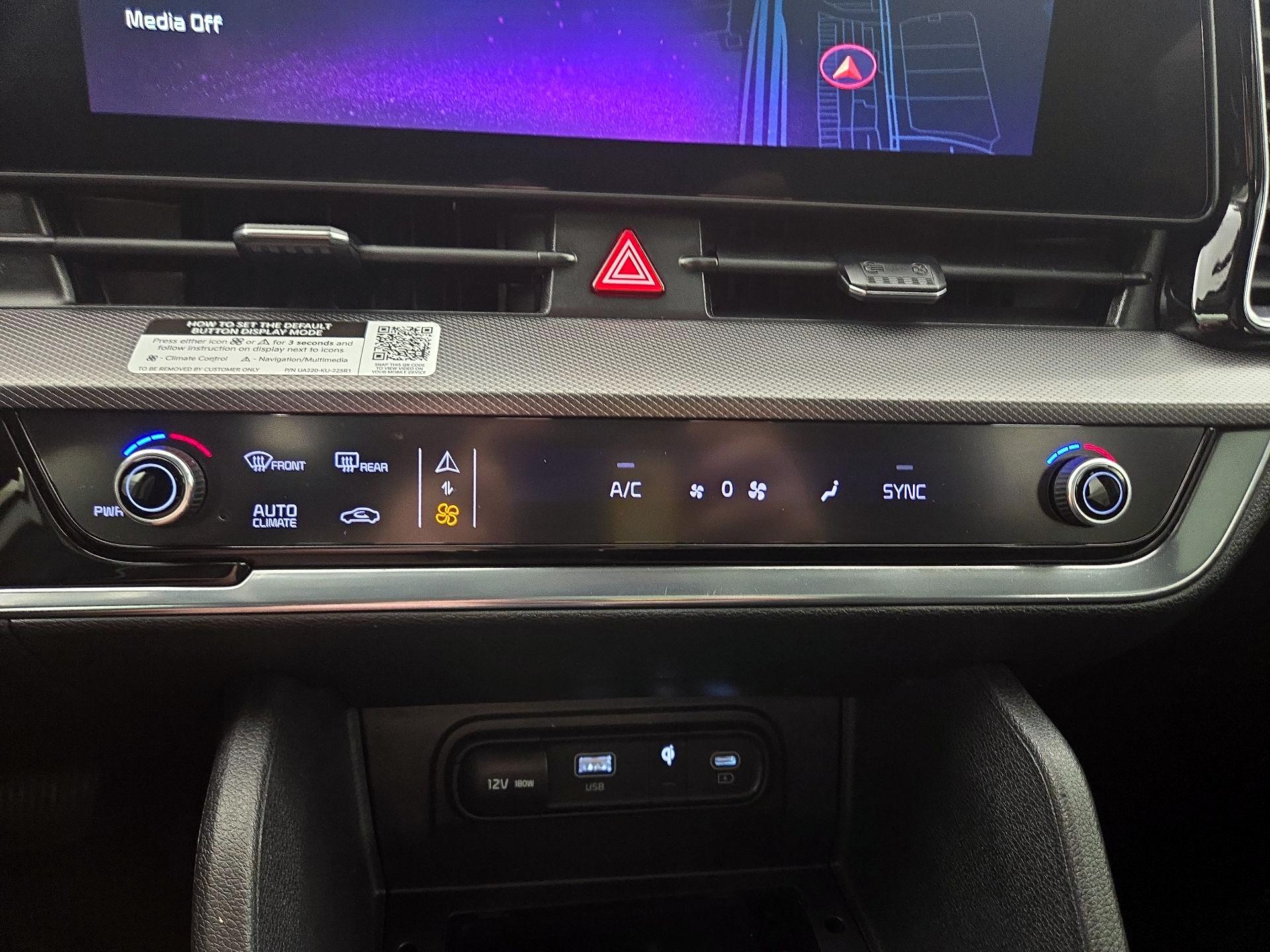 Thumbnail: 2023 Kia Sportage - 17