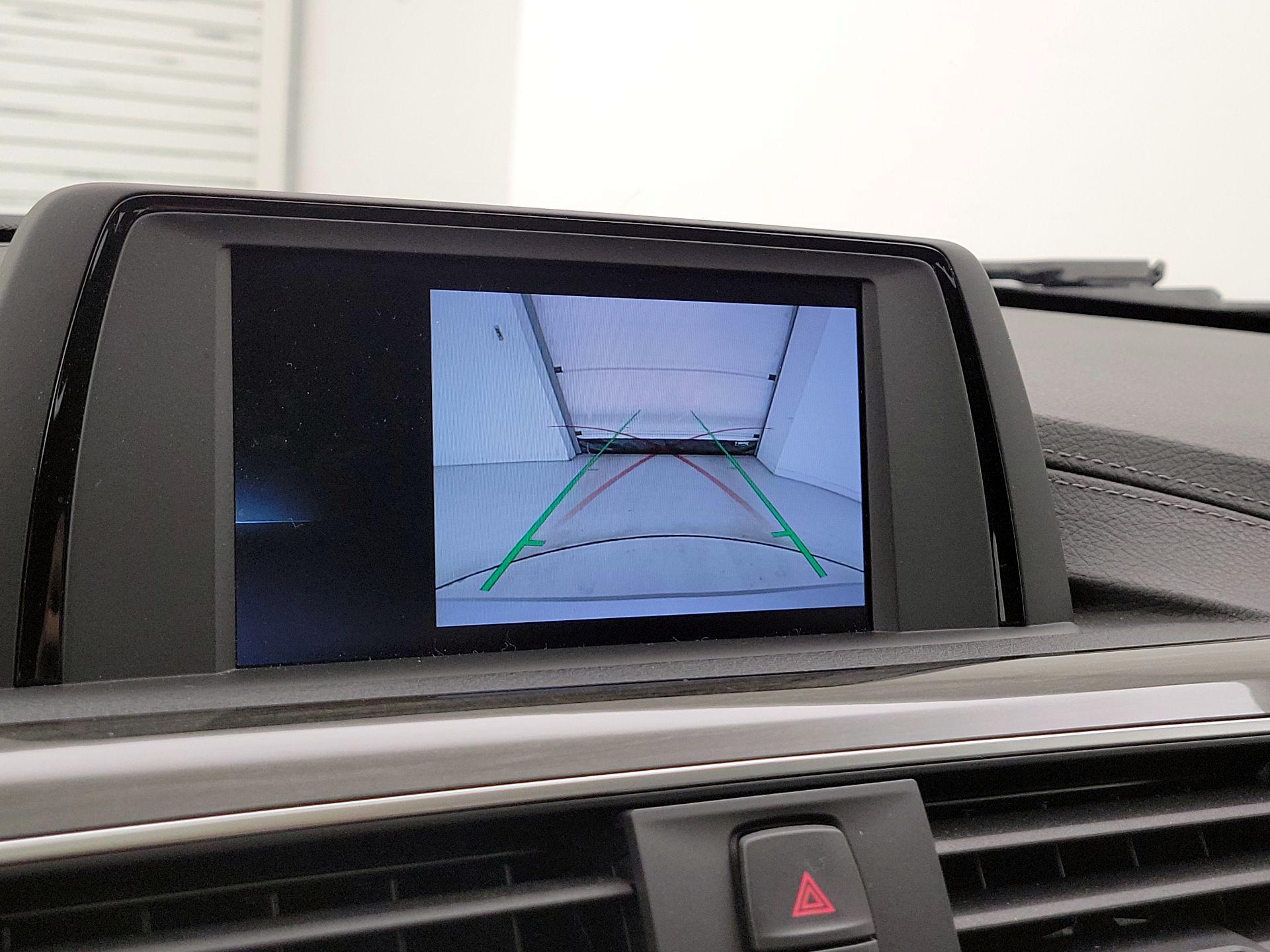 Thumbnail: 2018 BMW 3 Series - 14