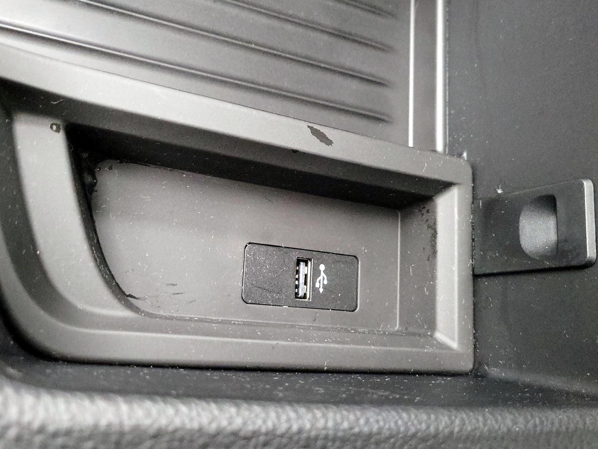 Thumbnail: 2018 BMW 3 Series - 18