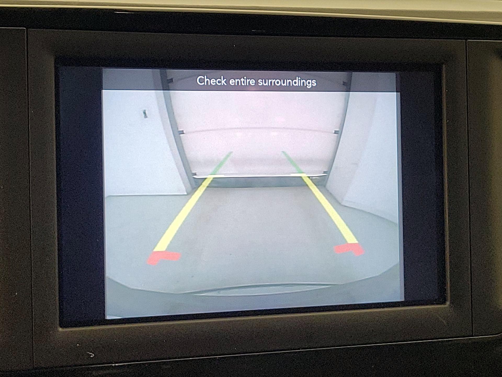 Thumbnail: 2021 Chrysler Voyager - 14