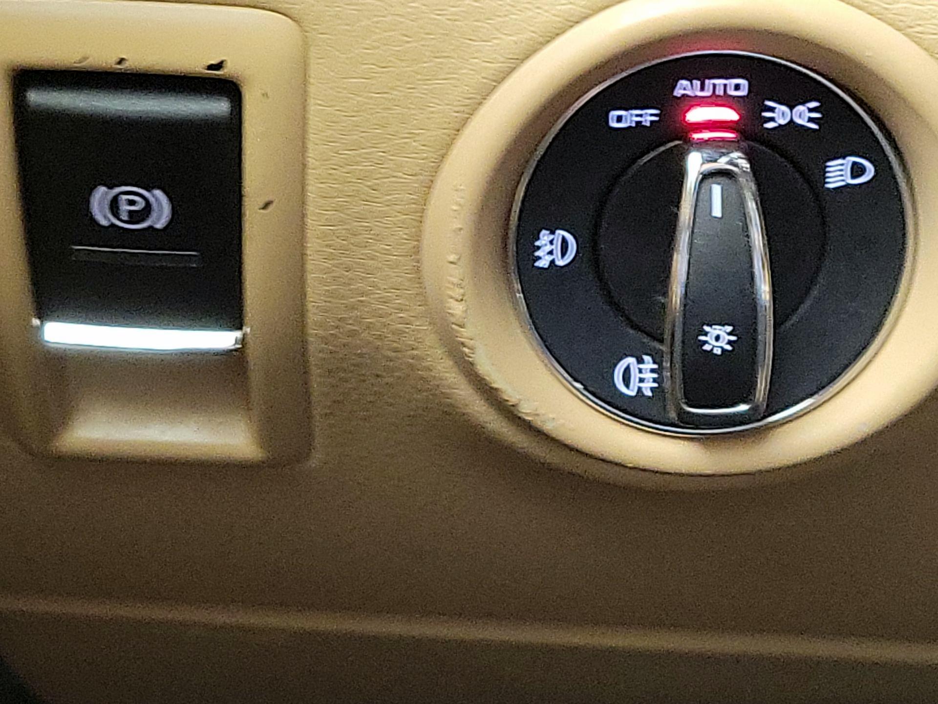 Thumbnail: 2016 Porsche Cayenne - 13