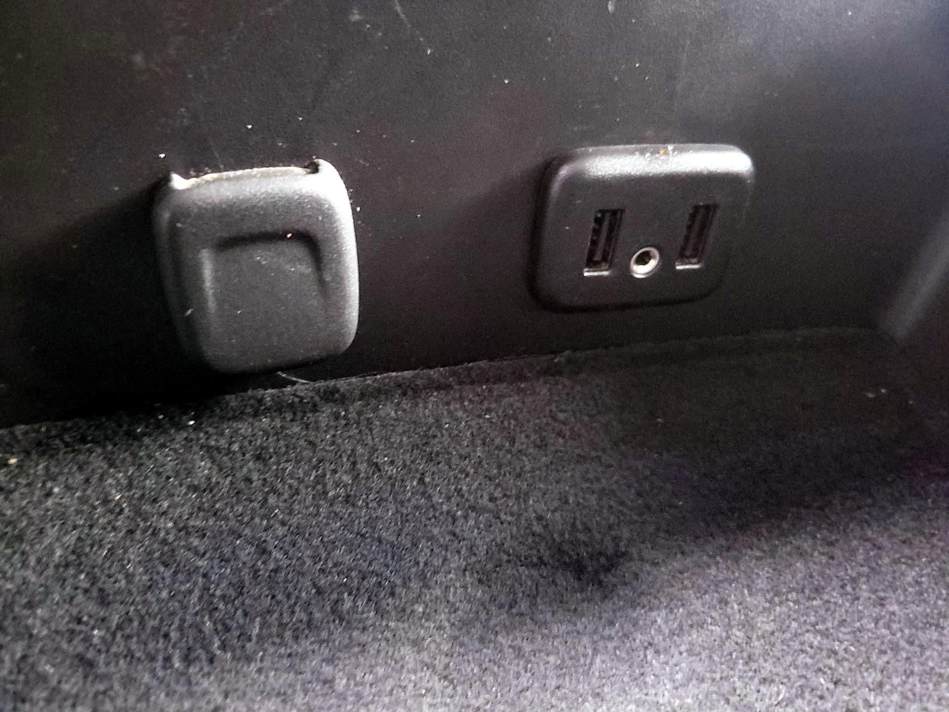 Thumbnail: 2017 Chevrolet Silverado 1500 - 18