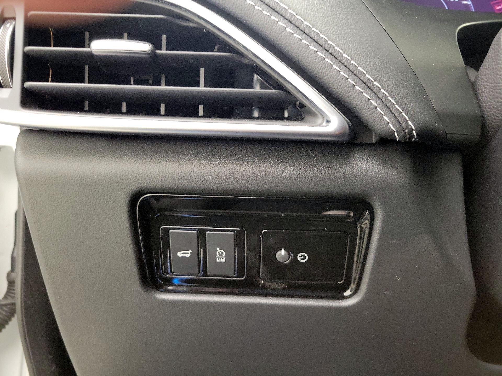 Thumbnail: 2019 Jaguar F-Pace - 13