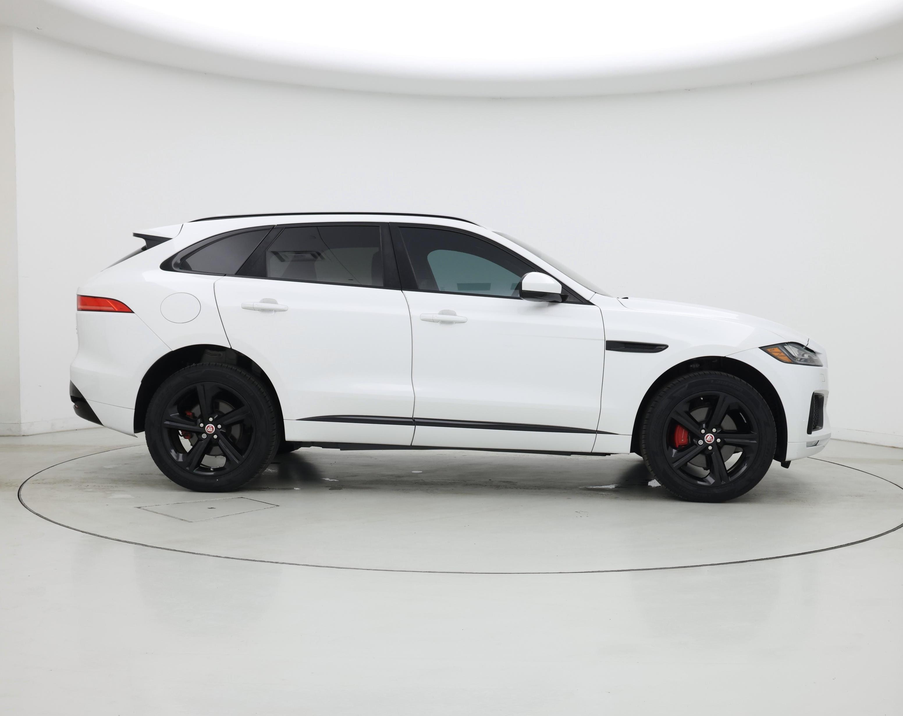 Thumbnail: 2019 Jaguar F-Pace - 7