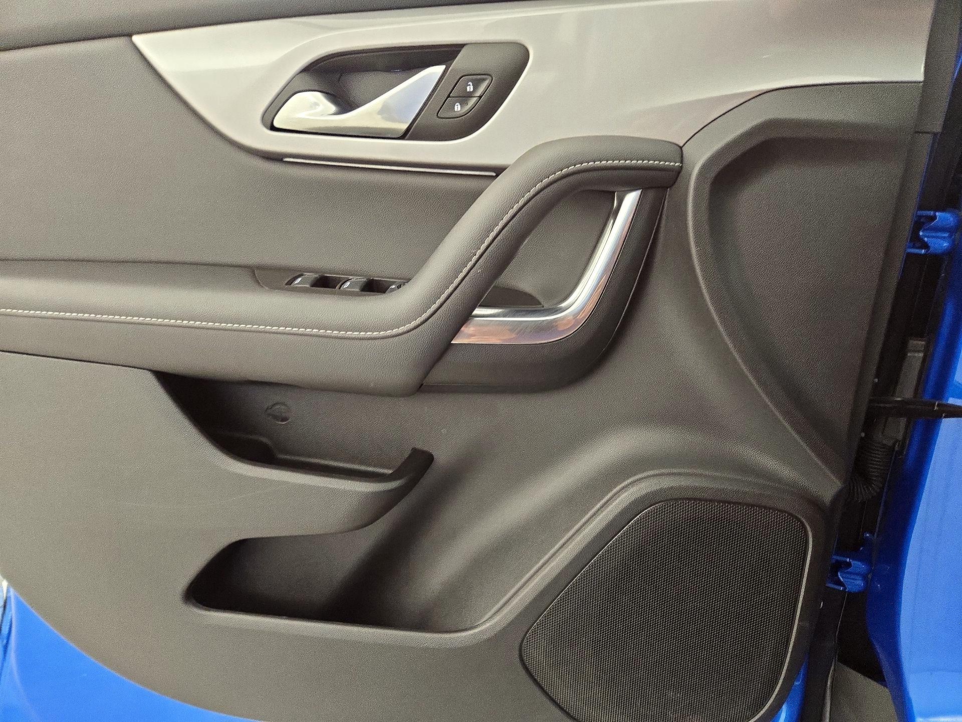 Thumbnail: 2024 Chevrolet Blazer - 12