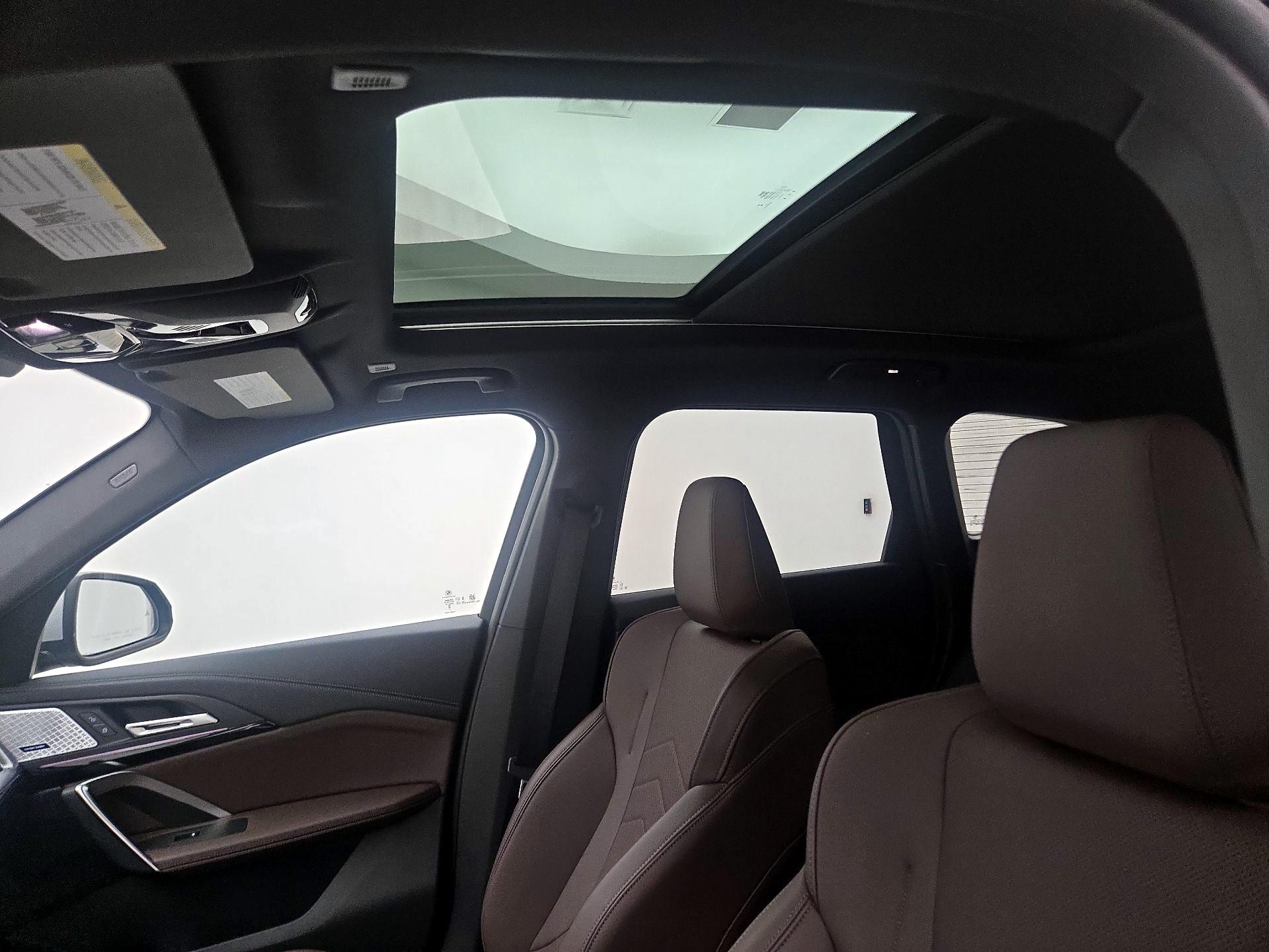 Thumbnail: 2023 BMW X1 - 20