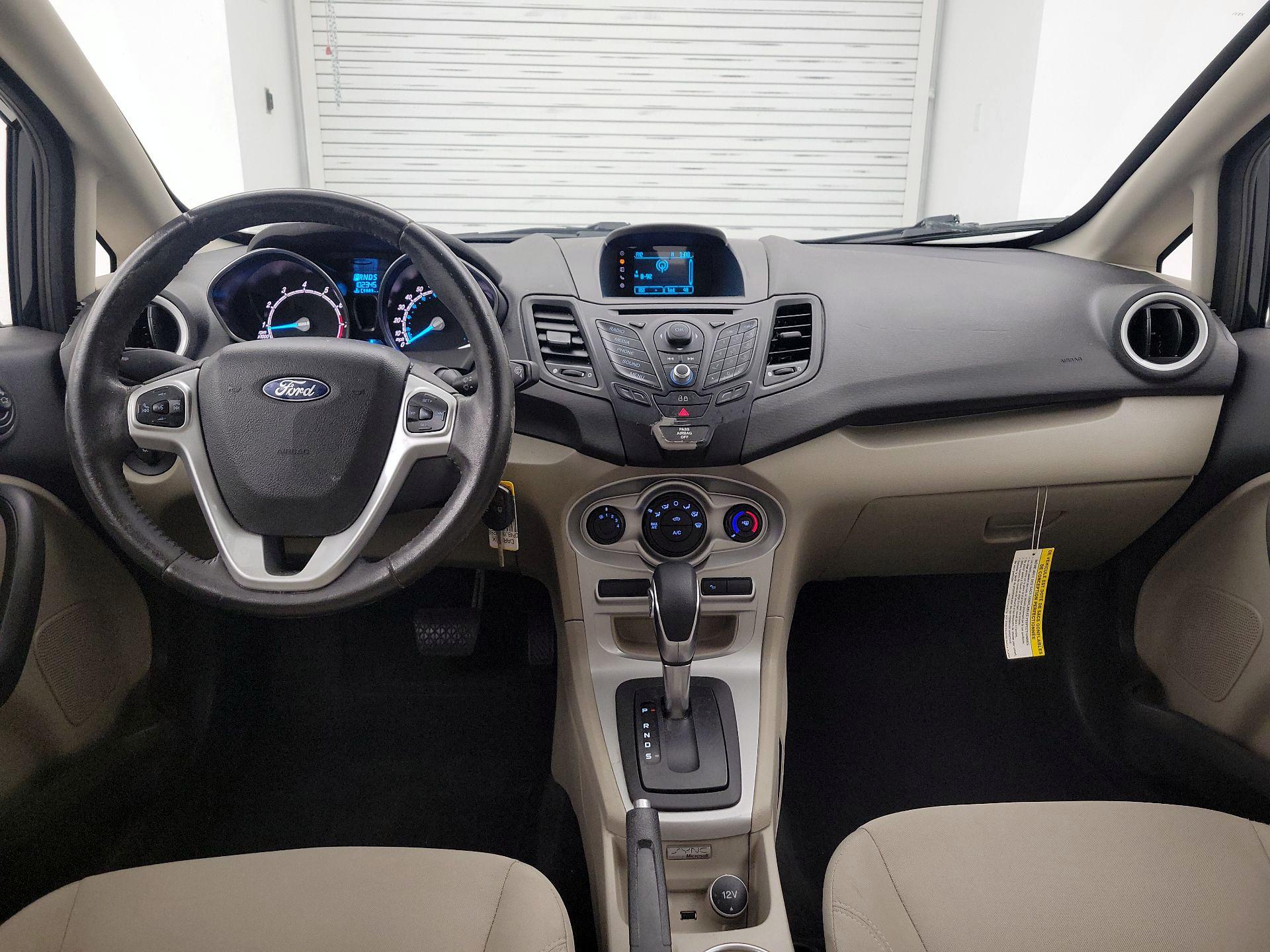 Thumbnail: 2015 Ford Fiesta - 9