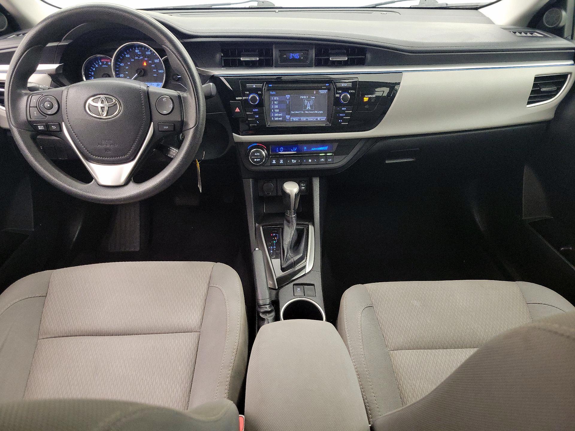 Thumbnail: 2015 Toyota Corolla - 9