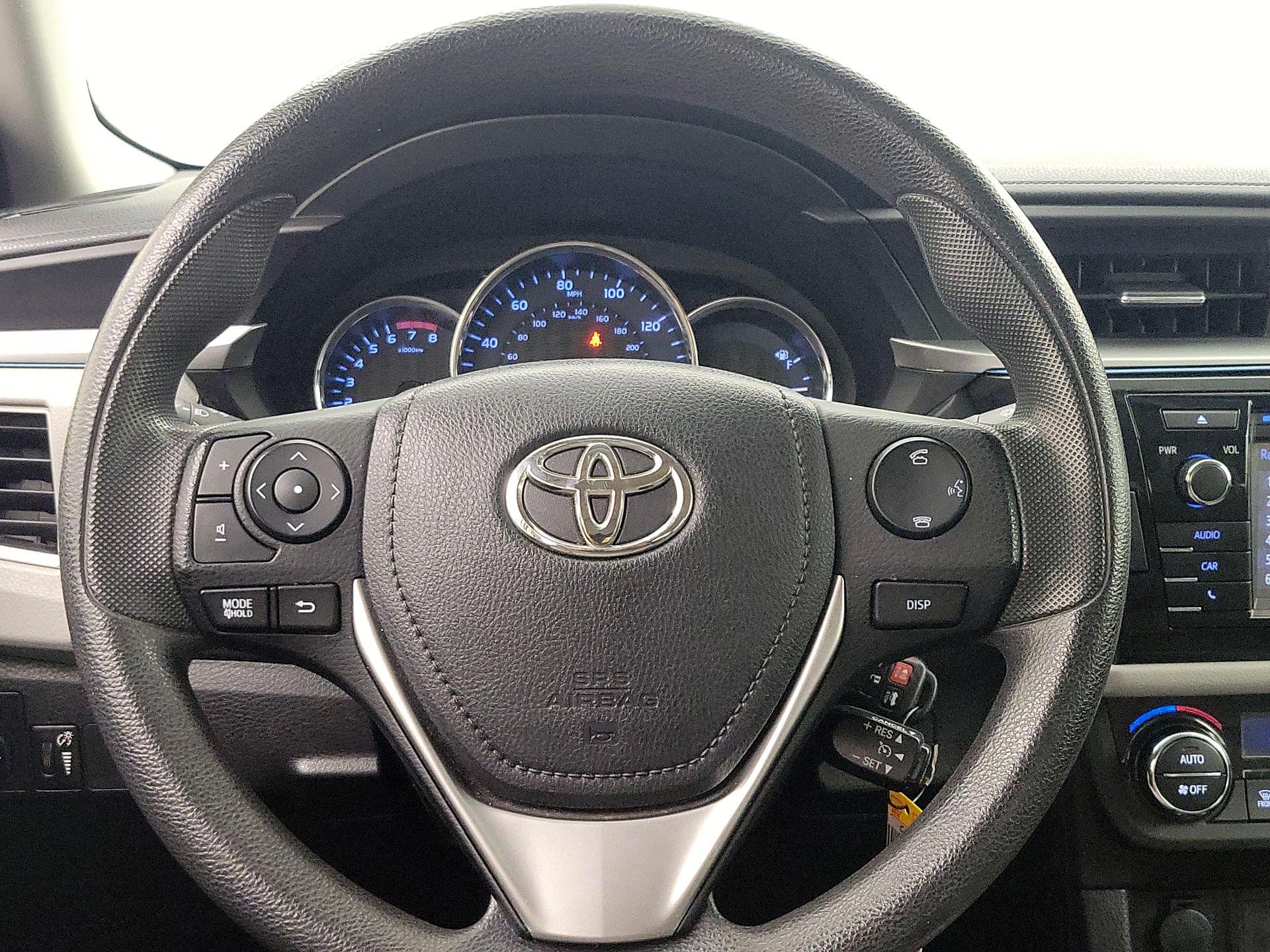 Thumbnail: 2015 Toyota Corolla - 10
