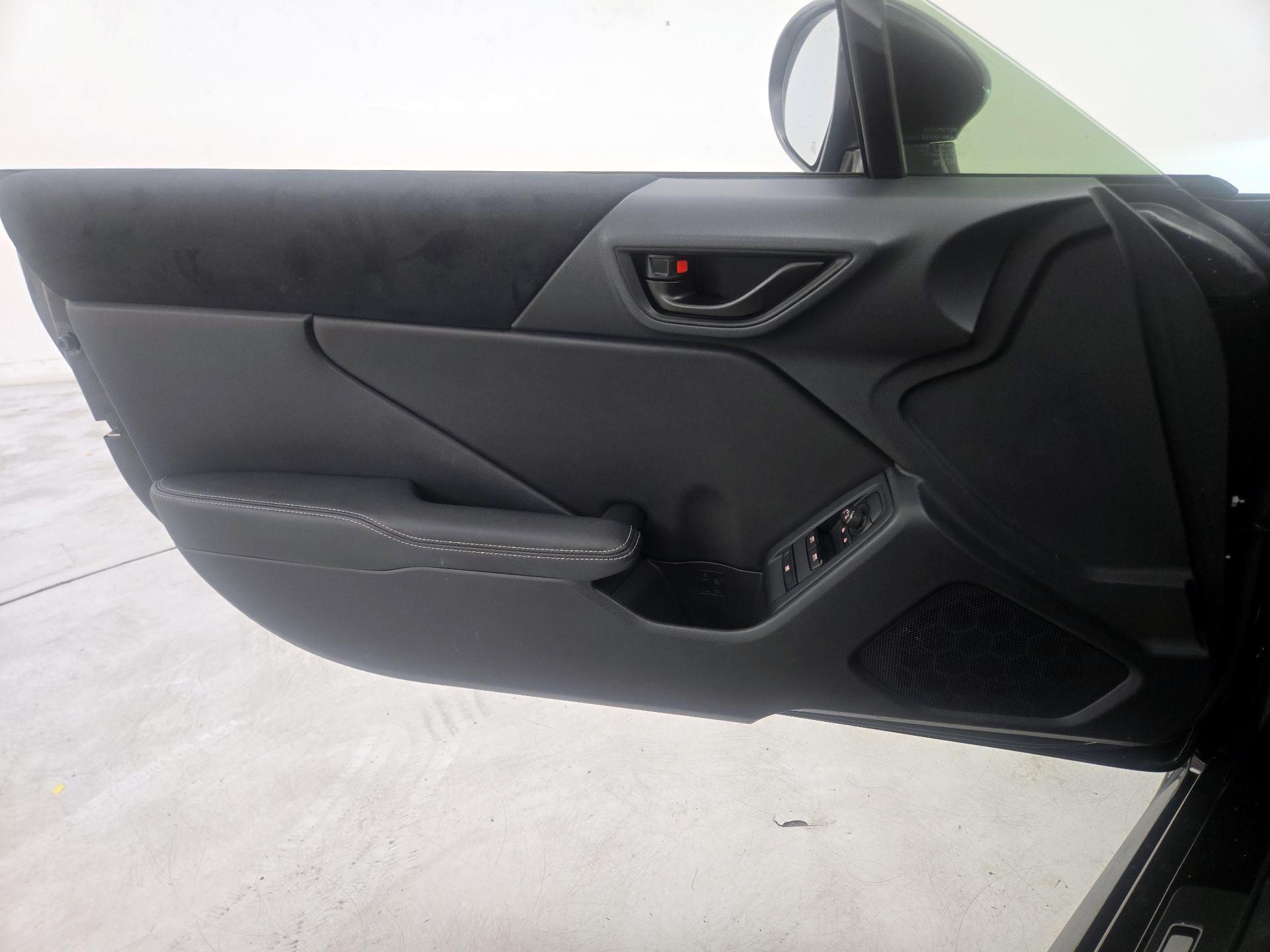 Thumbnail: 2022 Toyota GR86 - 12