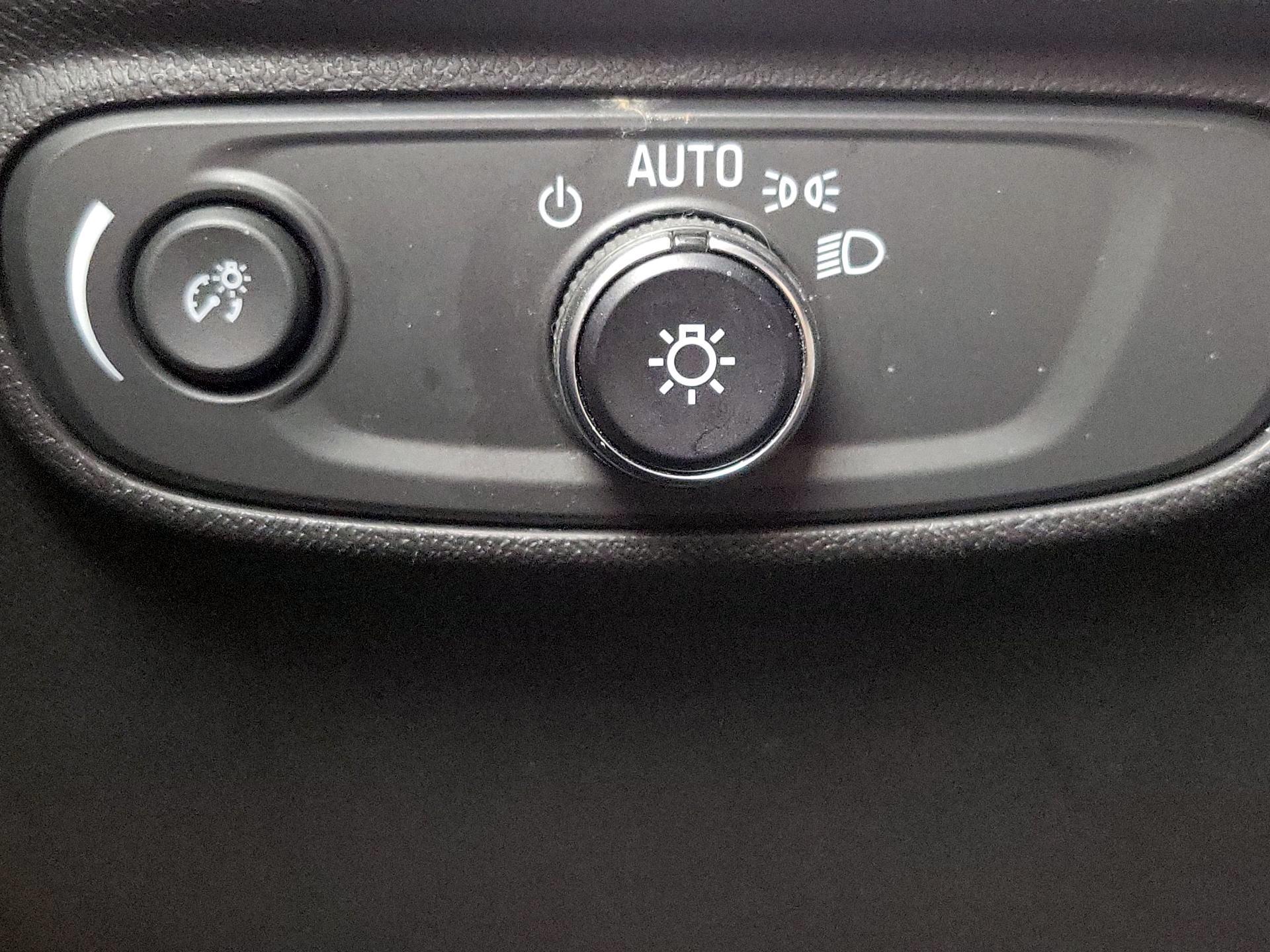 Thumbnail: 2020 Chevrolet Equinox - 13