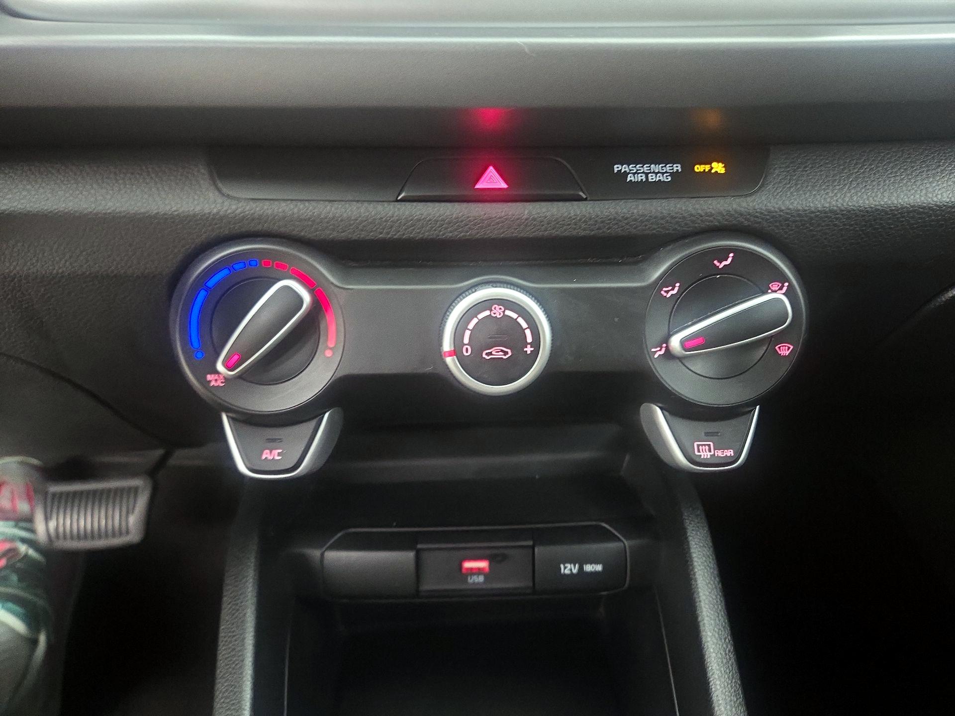 Thumbnail: 2023 Kia Rio - 16