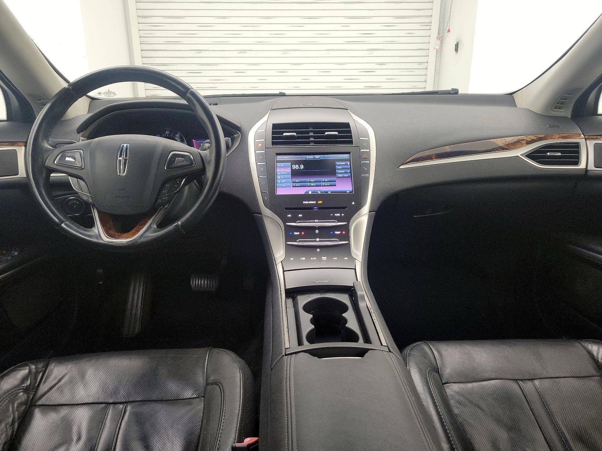 Thumbnail: 2015 Lincoln MKZ - 9