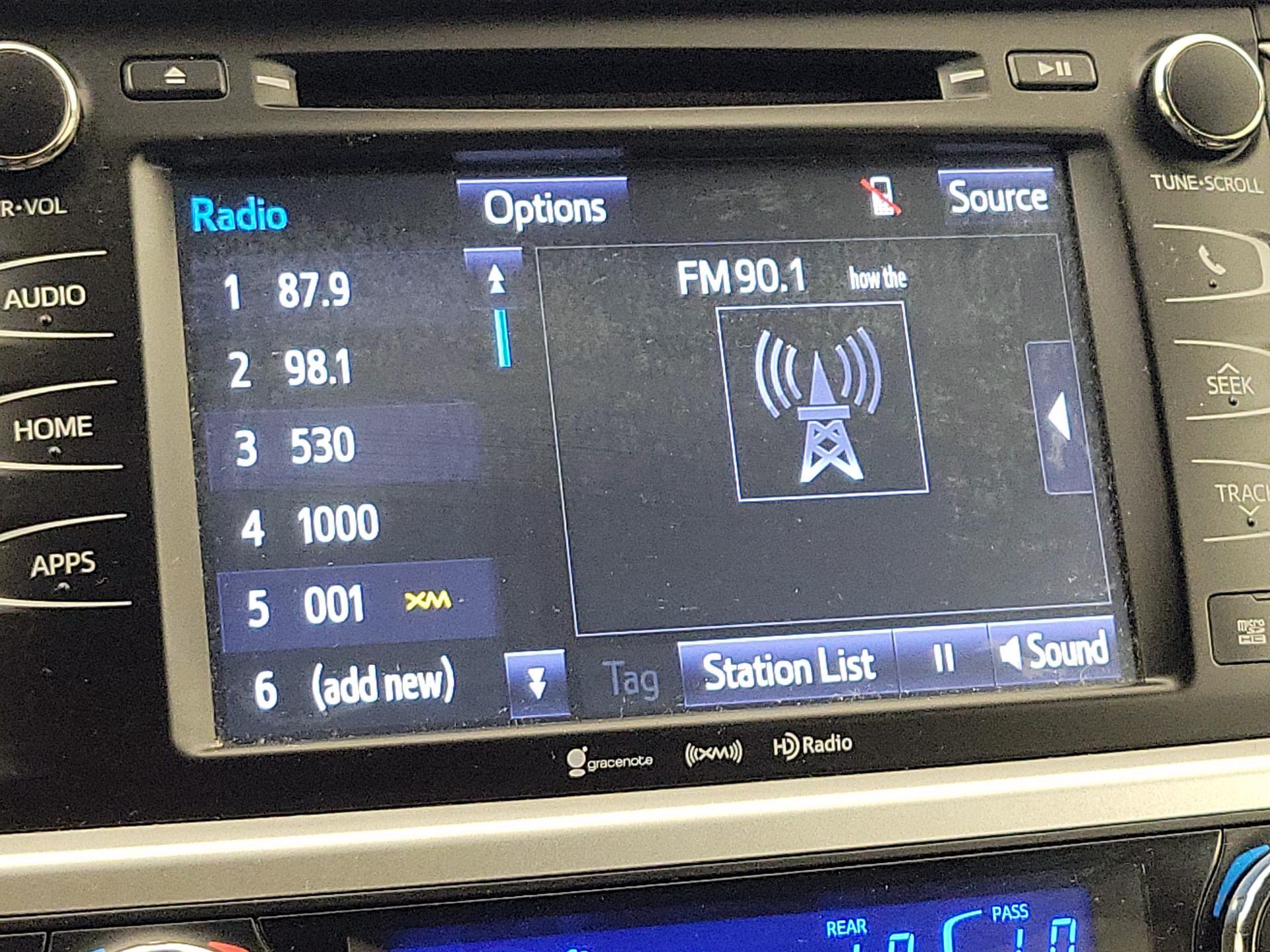 Thumbnail: 2017 Toyota Highlander - 16