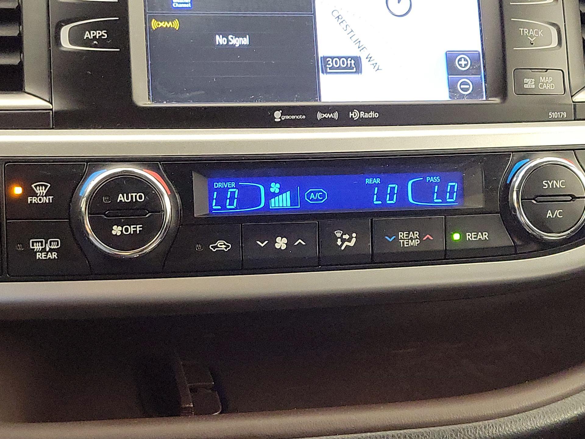 Thumbnail: 2017 Toyota Highlander - 17