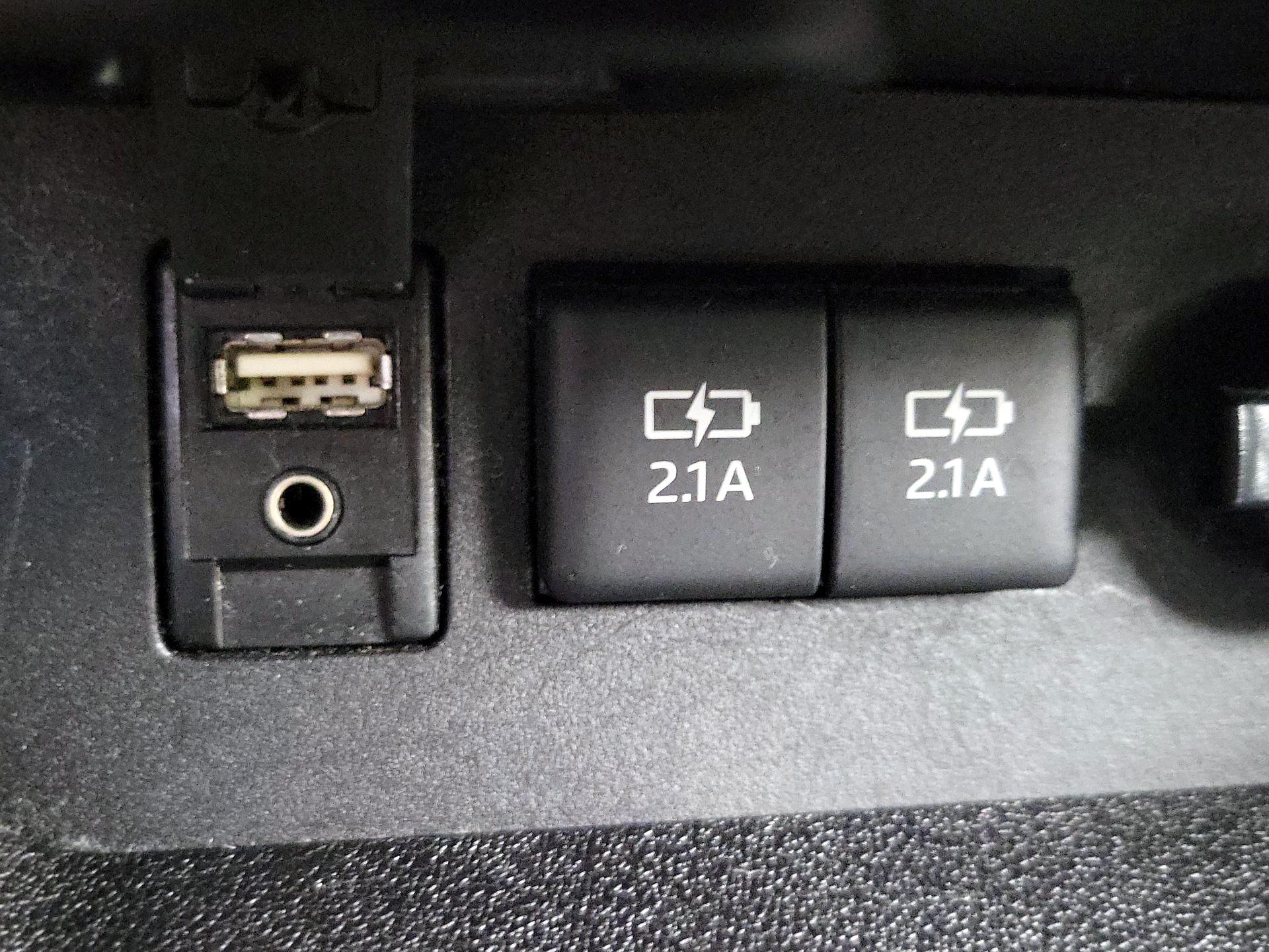 Thumbnail: 2017 Toyota Highlander - 19