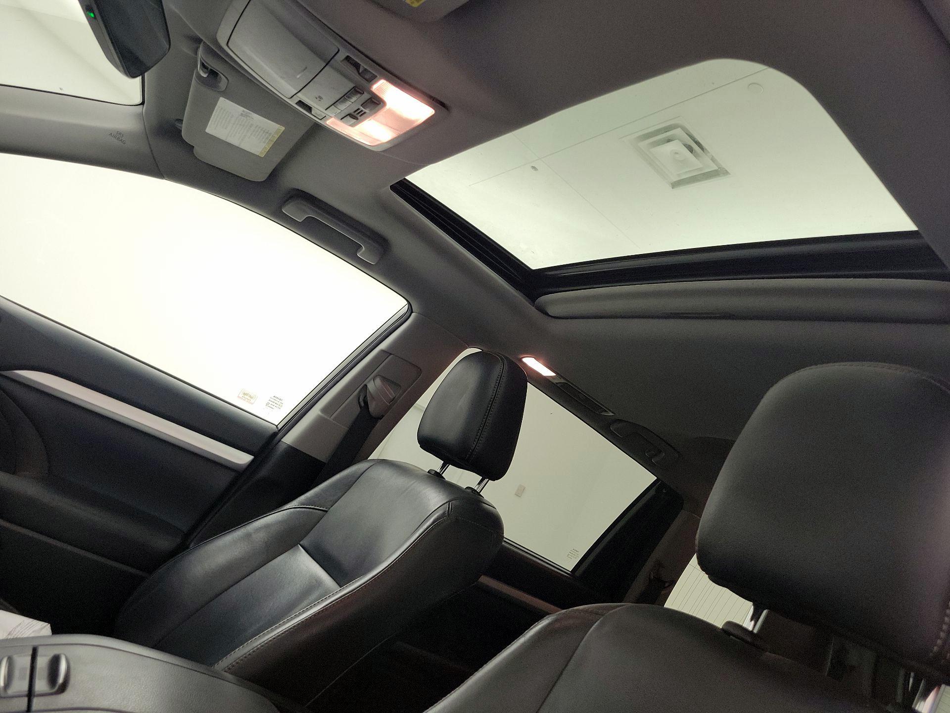 Thumbnail: 2017 Toyota Highlander - 20