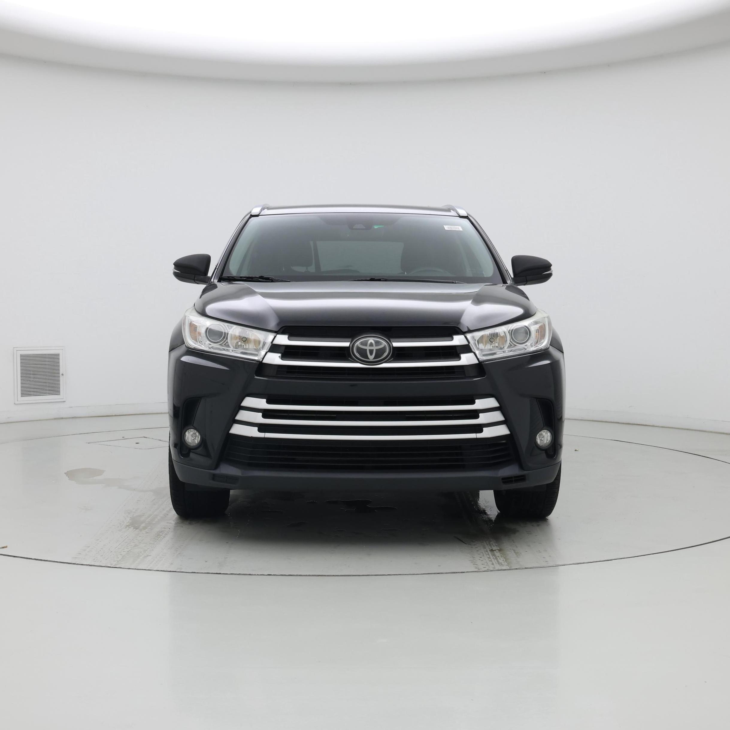 Thumbnail: 2017 Toyota Highlander - 5