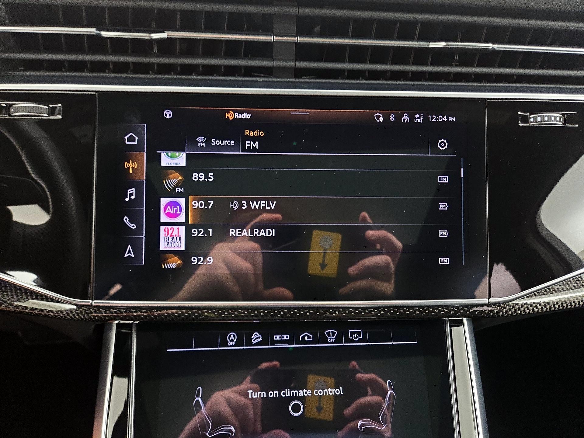 Thumbnail: 2021 Audi SQ7 - 16