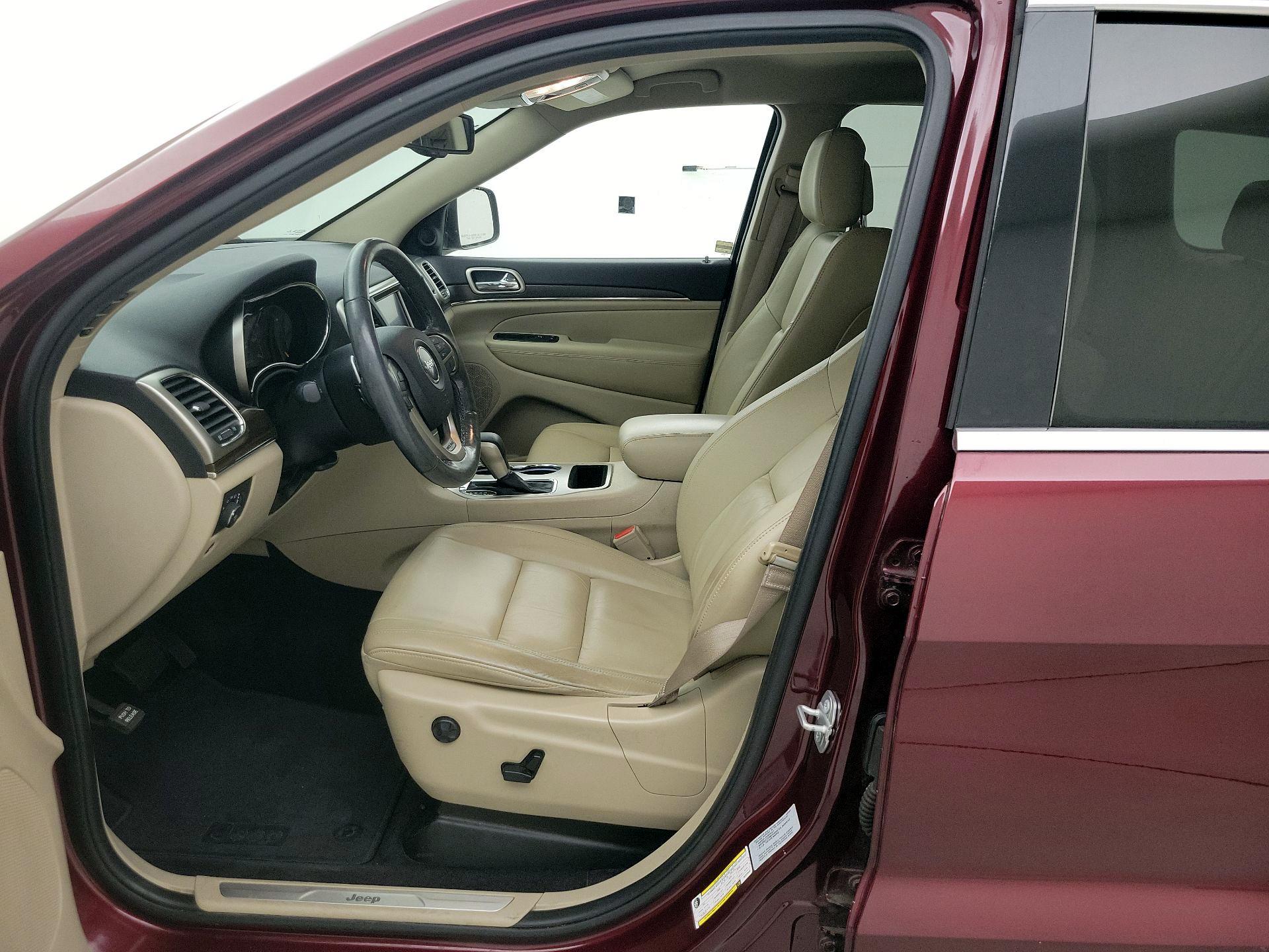 Thumbnail: 2016 Jeep Grand Cherokee - 11