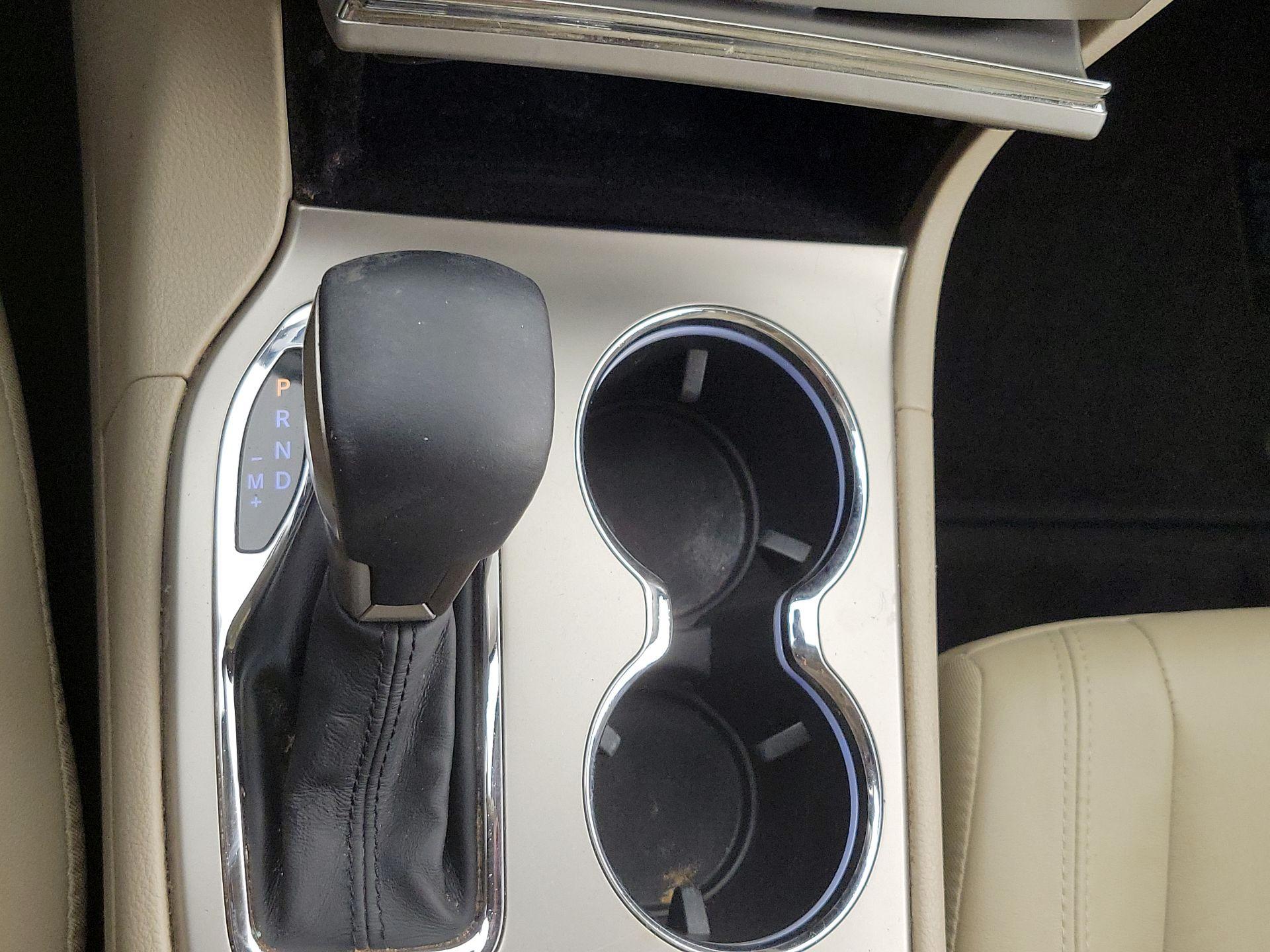 Thumbnail: 2016 Jeep Grand Cherokee - 18