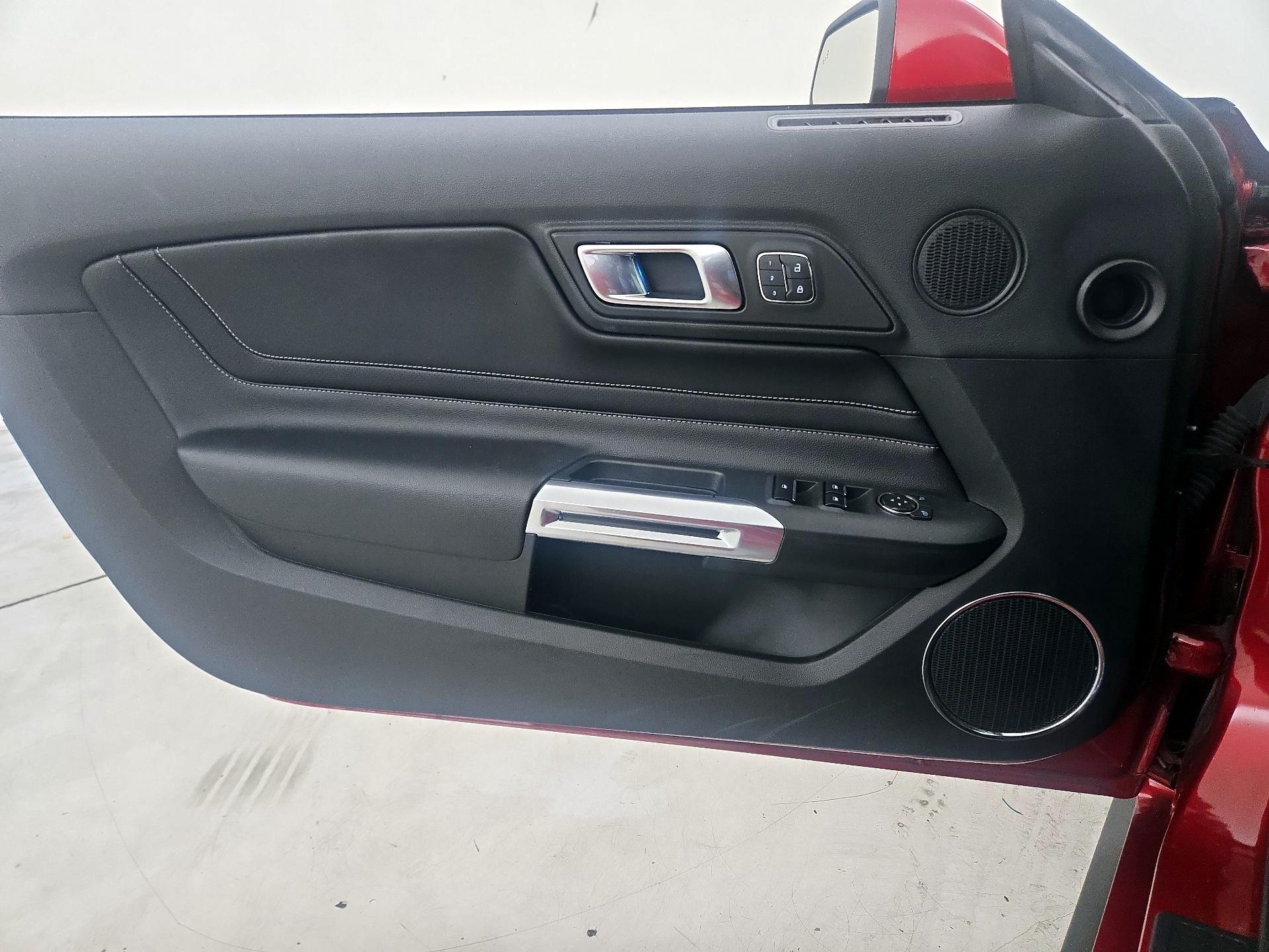 Thumbnail: 2022 Ford Mustang - 12