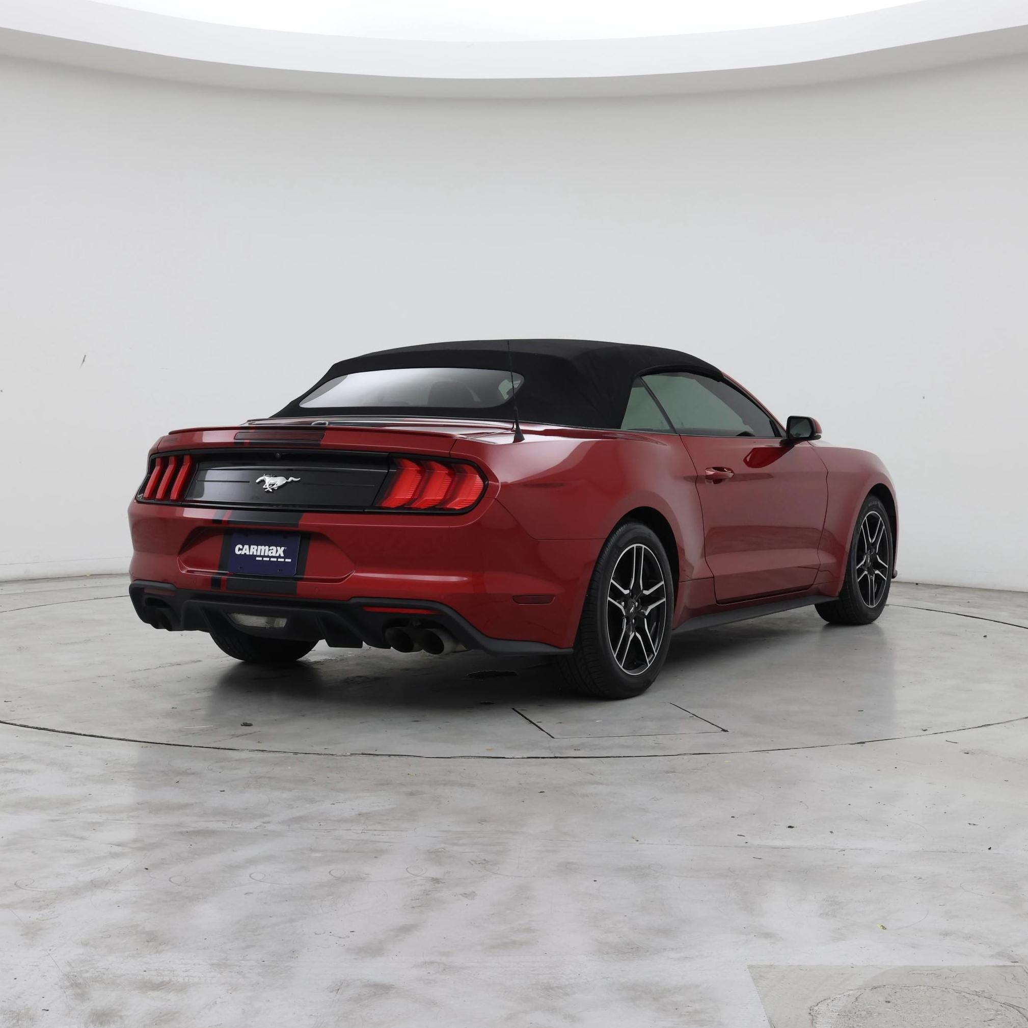 Thumbnail: 2022 Ford Mustang - 8